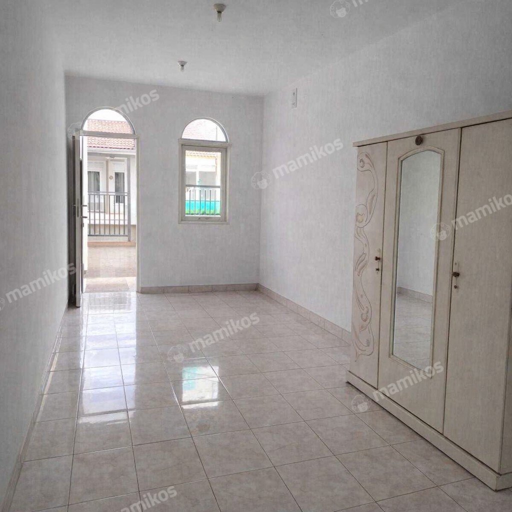 Rumah Sertifikat SHM 5 Kamar Tidur 3 Kamar Mandi Duri Kosambi Jakarta Barat - Photo 3