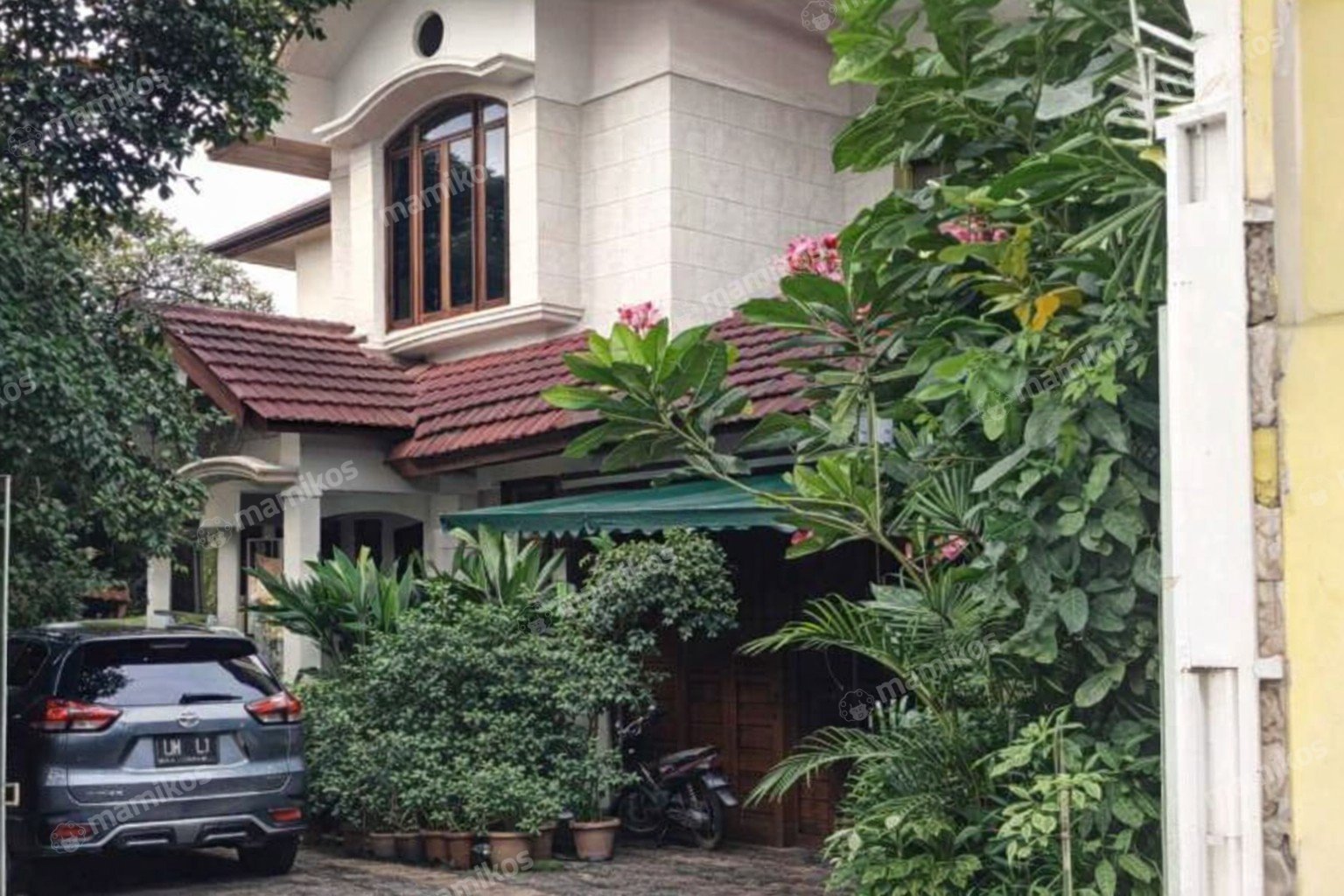 Rumah Sertifikat SHM 5 Kamar Tidur 4 Kamar Mandi Ampera Jakarta Selatan