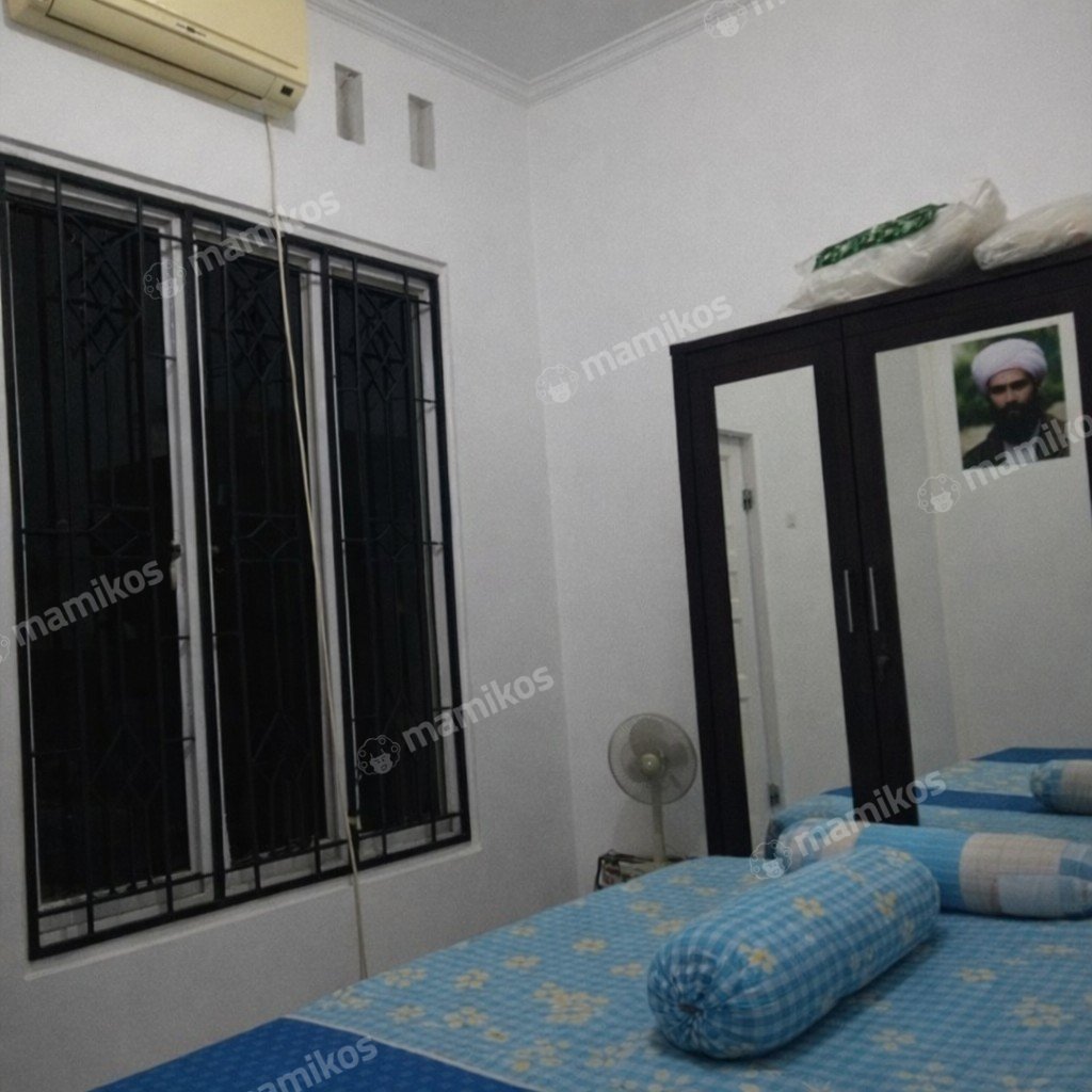 Rumah Sertifikat SHM 4 Kamar Tidur 2 Kamar Mandi Duren Sawit Jakarta Timur - Photo 4