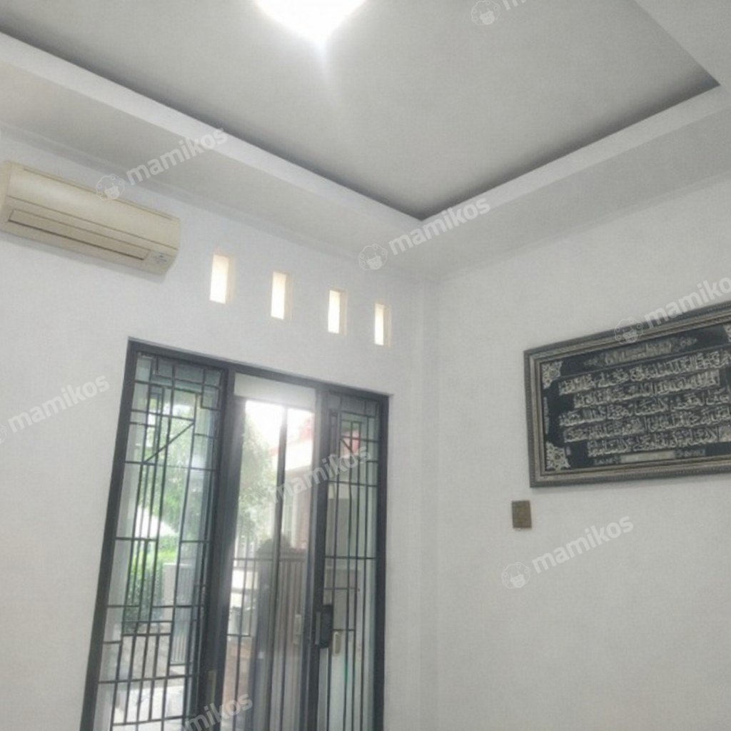 Rumah Sertifikat SHM 4 Kamar Tidur 2 Kamar Mandi Duren Sawit Jakarta Timur - Photo 5