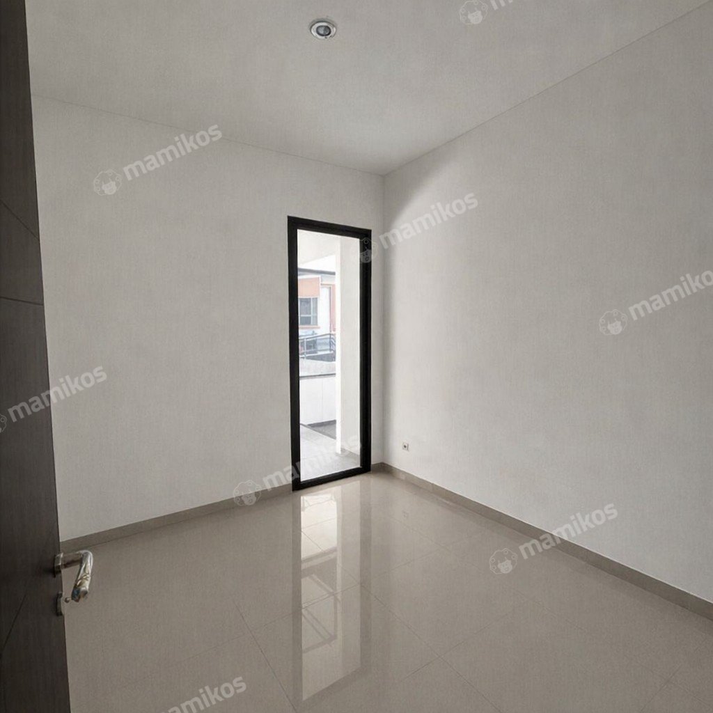 Rumah Sertifikat SHM 3 Kamar Tidur 3 Kamar Mandi Metland Puri Jakarta Barat - Photo 3