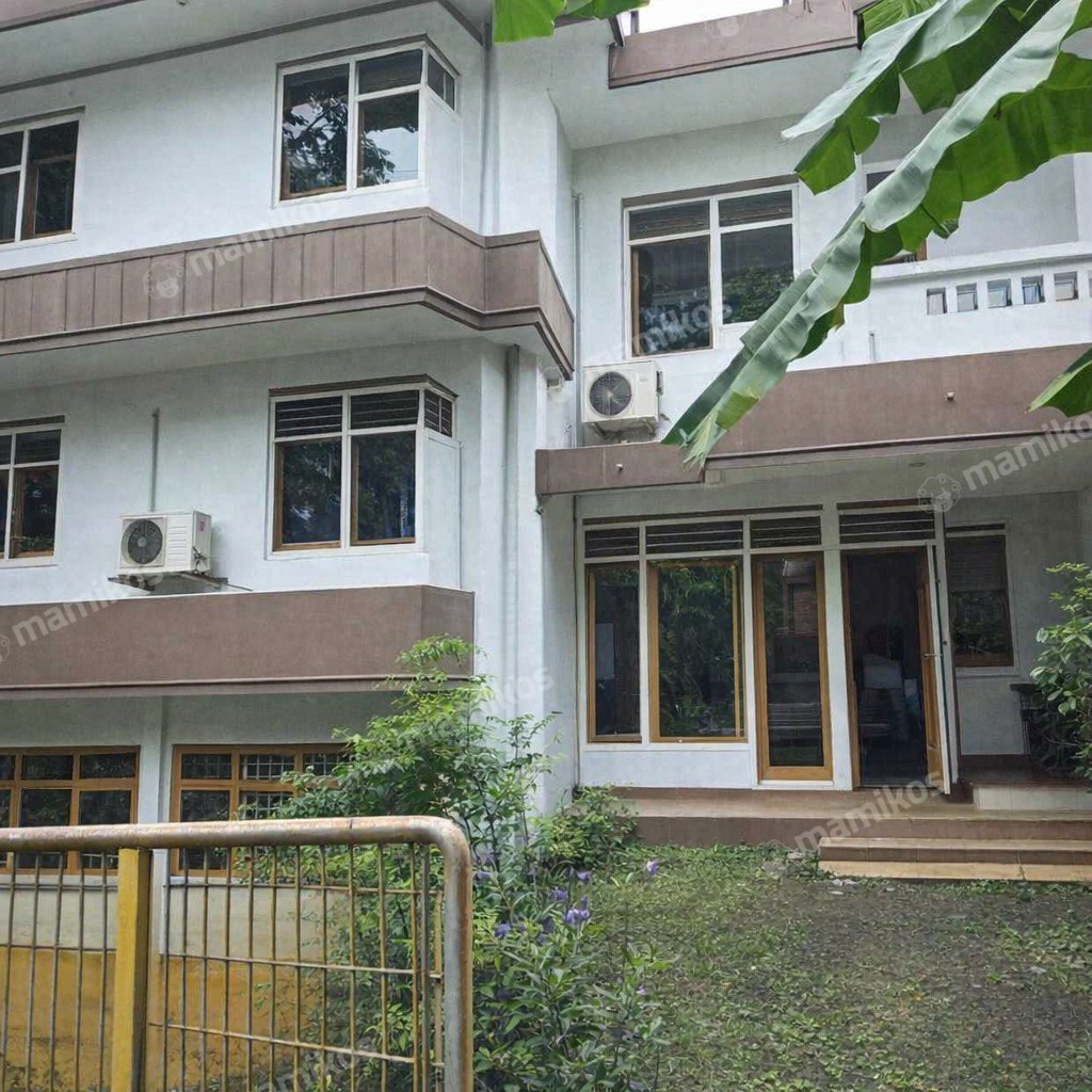 Rumah Sertifikat SHM 4 Kamar Tidur 4 Kamar Mandi Panglima Polim Jakarta Selatan - Photo 3