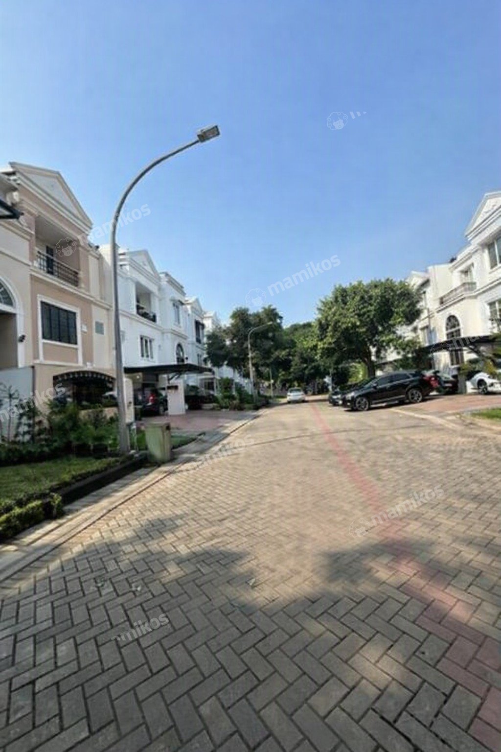 Rumah Sertifikat SHM 4 Kamar Tidur 4 Kamar Mandi Pantai Indah Kapuk Jakarta Utara - Photo 2