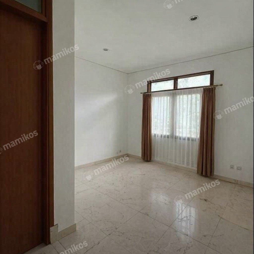 Rumah Sertifikat SHM 7 Kamar Tidur 7 Kamar Mandi Gandaria Jakarta Selatan - Photo 3