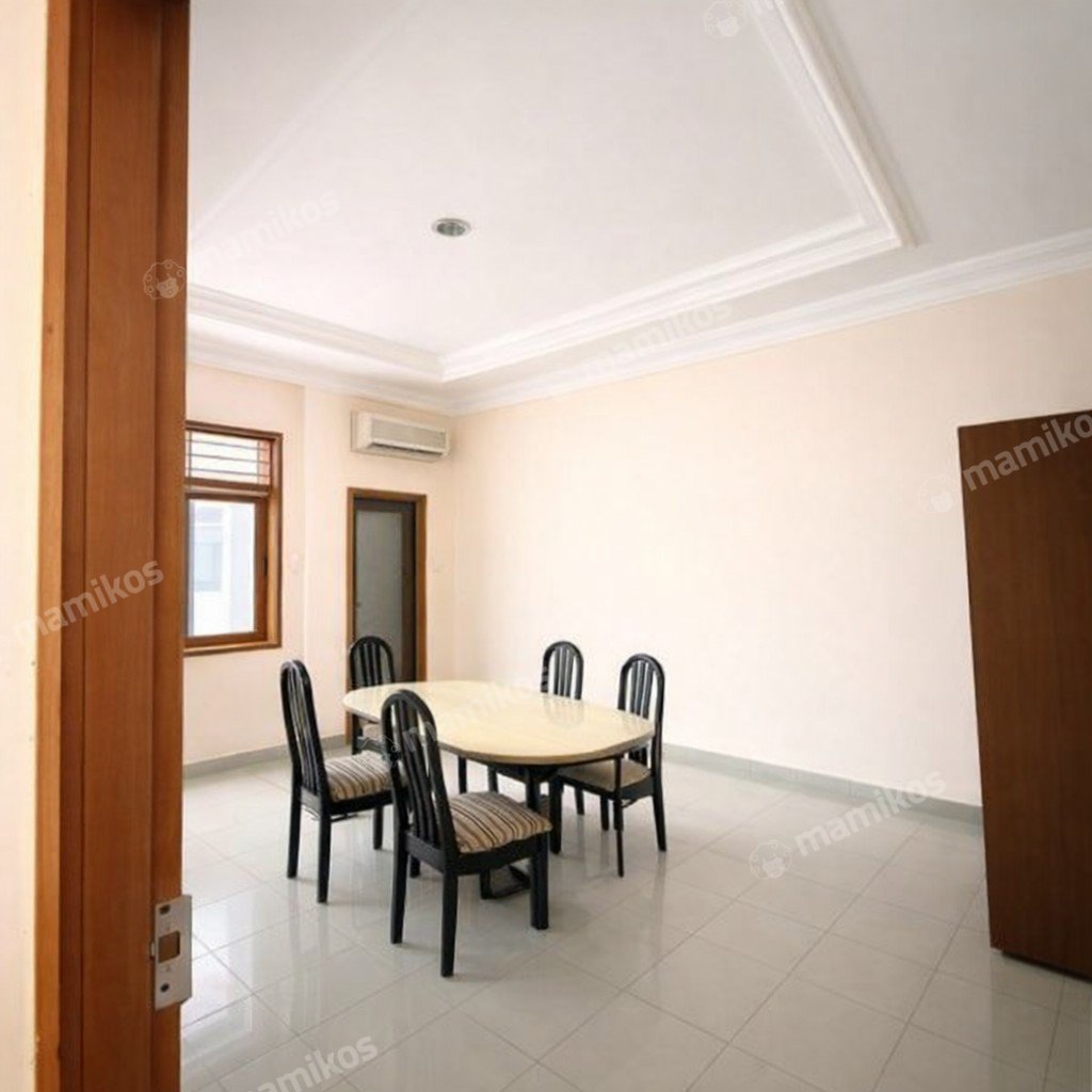 Rumah Sertifikat SHM 3 Kamar Tidur 3 Kamar Mandi Pulomas Jakarta Timur - Photo 4