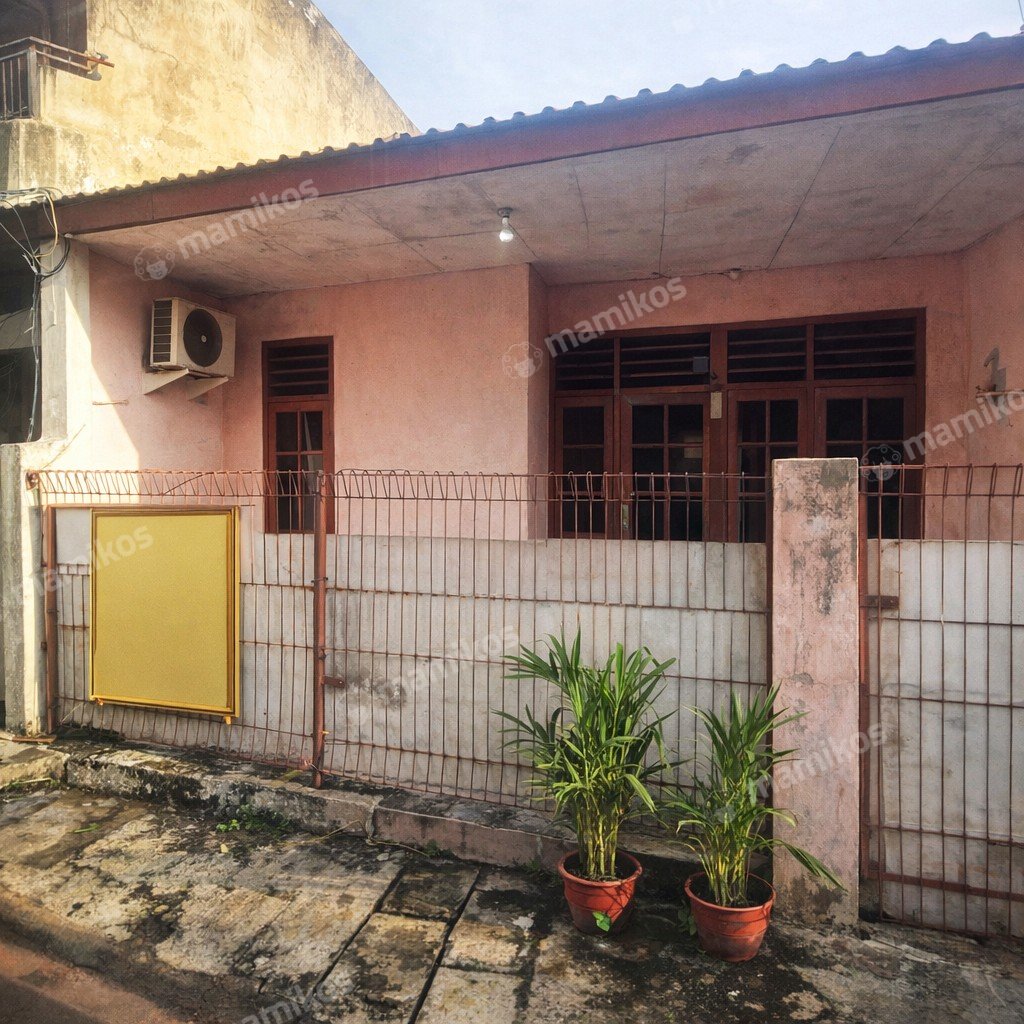 Rumah Sertifikat SHM 3 Kamar Tidur 1 Kamar Mandi Tanjung Duren Jakarta Barat - Photo 3