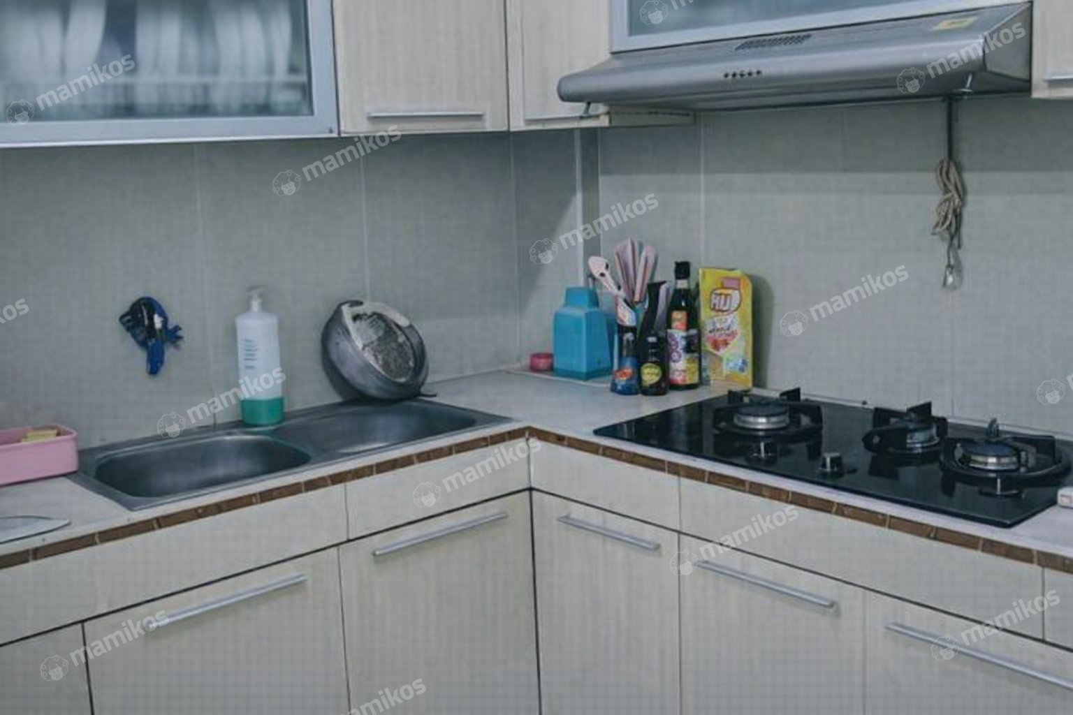 Rumah Sertifikat SHM 3 Kamar Tidur 1 Kamar Mandi Metland Puri Jakarta Barat