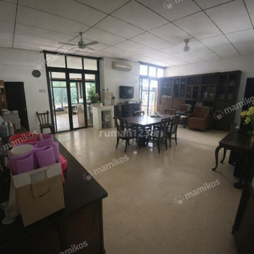Rumah Sertifikat HGB 6 Kamar Tidur 4 Kamar Mandi Pulomas Jakarta Timur - Photo 3