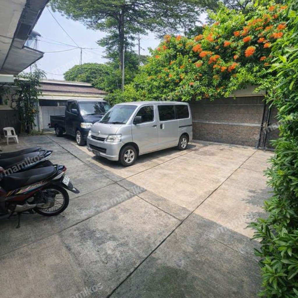 Rumah Sertifikat HGB 6 Kamar Tidur 4 Kamar Mandi Pulomas Jakarta Timur - Photo 5