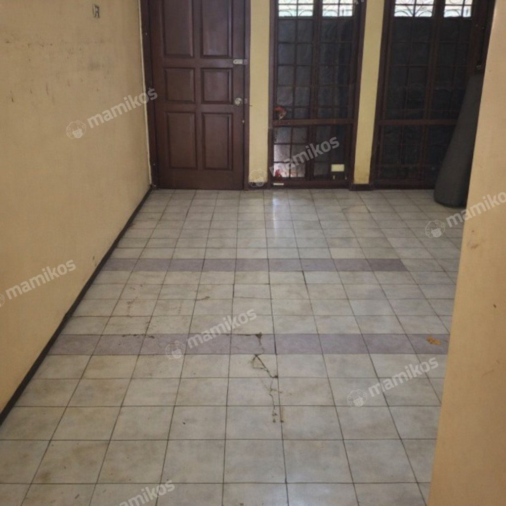 Rumah Sertifikat SHM 4 Kamar Tidur 2 Kamar Mandi Kebon Jeruk Jakarta Barat - Photo 4