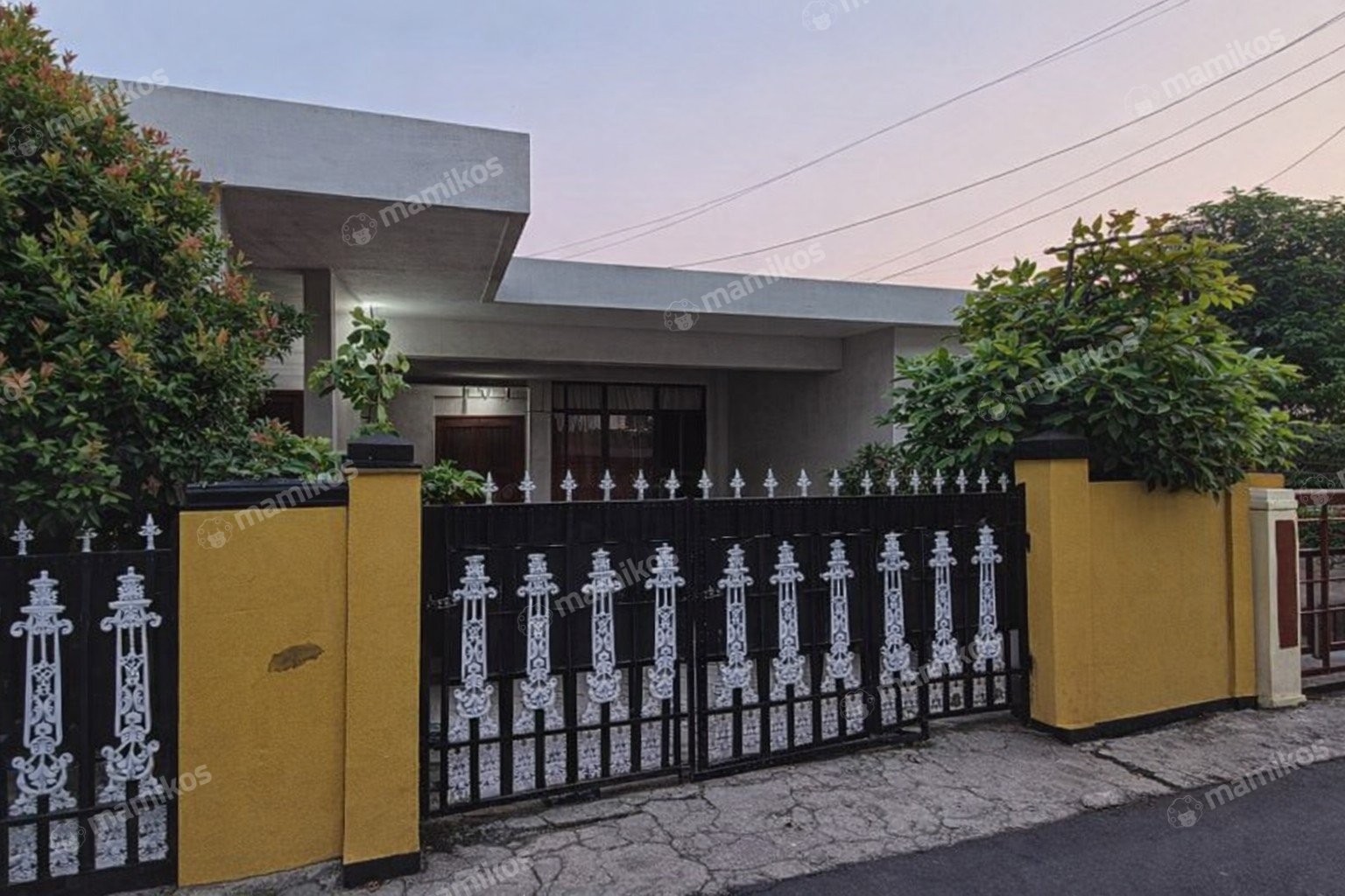 Rumah Sertifikat SHM 7 Kamar Tidur 4 Kamar Mandi Condet Jakarta Timur