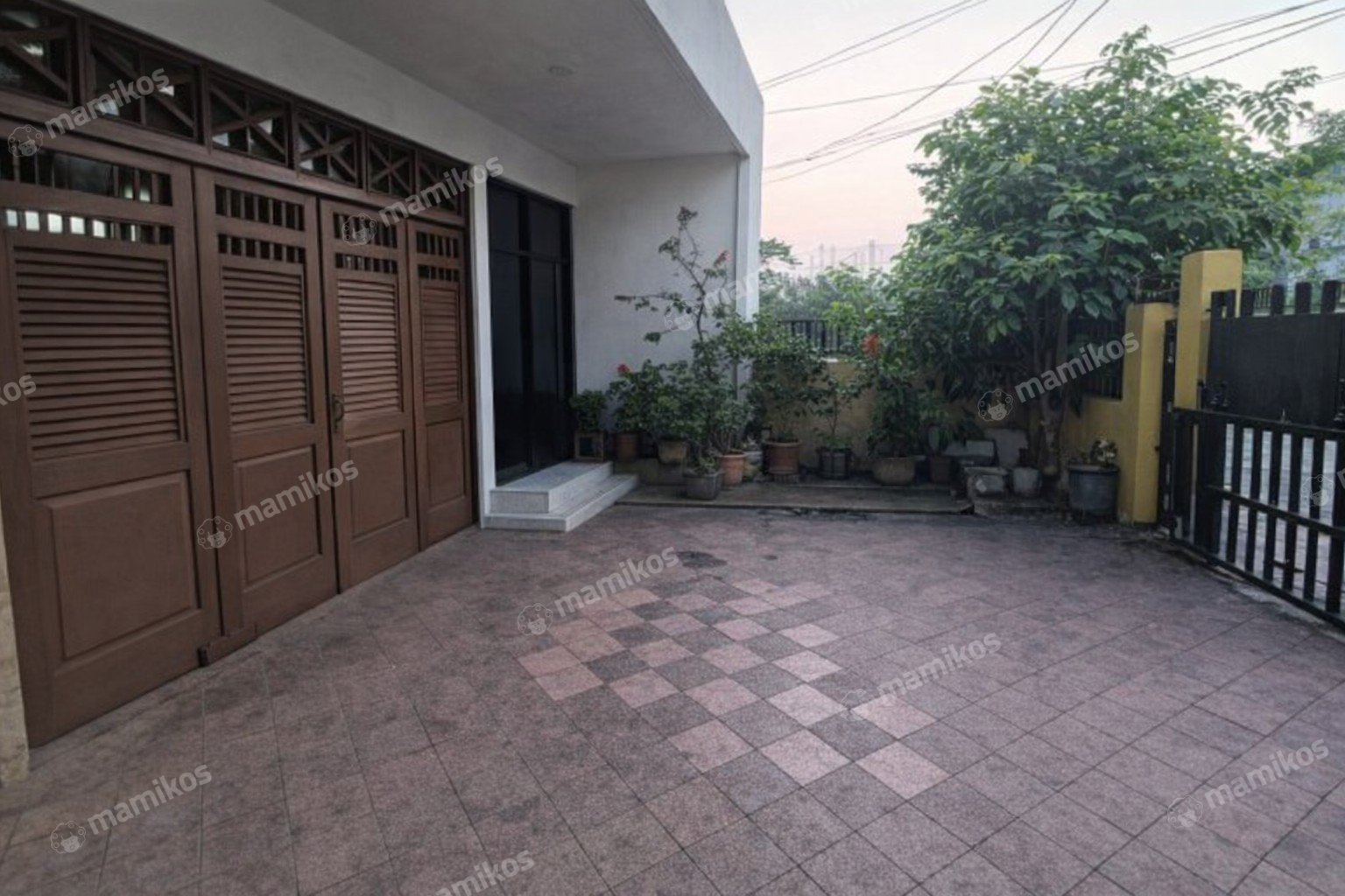 Rumah Sertifikat SHM 7 Kamar Tidur 4 Kamar Mandi Condet Jakarta Timur - Photo 4
