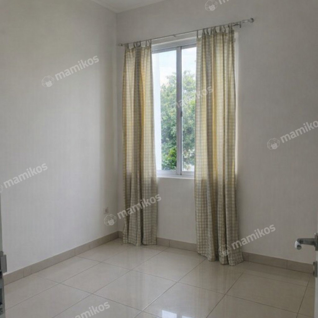 Rumah Sertifikat SHM 4 Kamar Tidur 3 Kamar Mandi Green Lake City Jakarta Barat - Photo 3