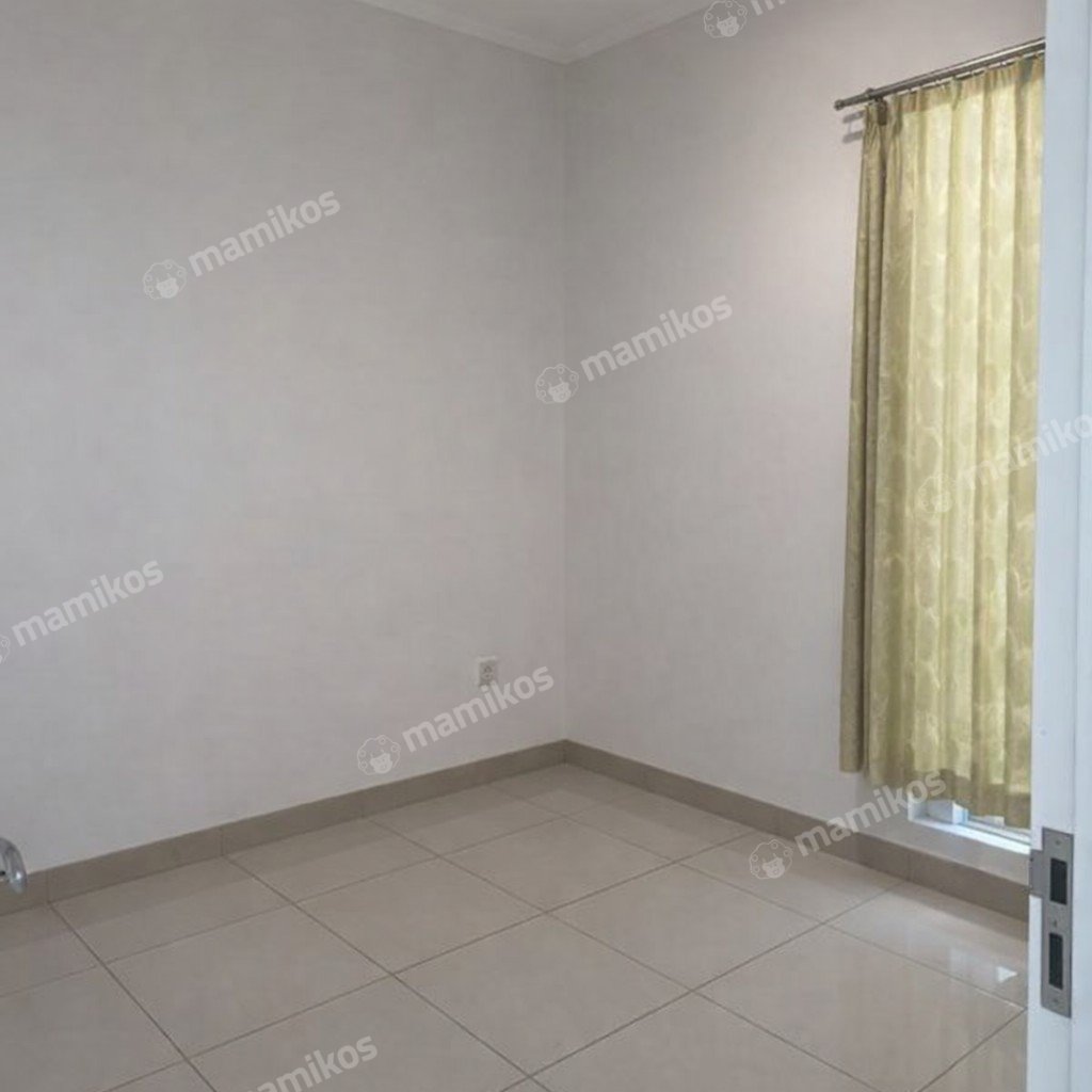 Rumah Sertifikat SHM 4 Kamar Tidur 3 Kamar Mandi Green Lake City Jakarta Barat - Photo 4