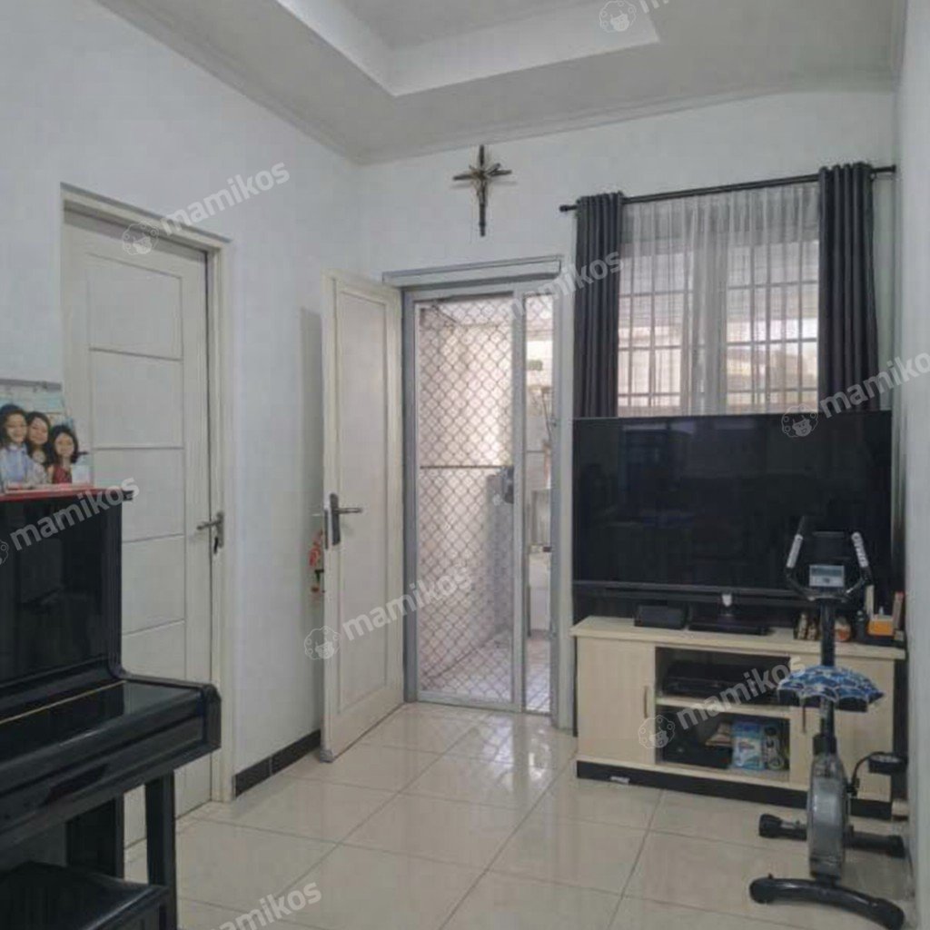 Rumah Sertifikat SHM 3 Kamar Tidur 2 Kamar Mandi Sunter Jakarta Utara - Photo 4