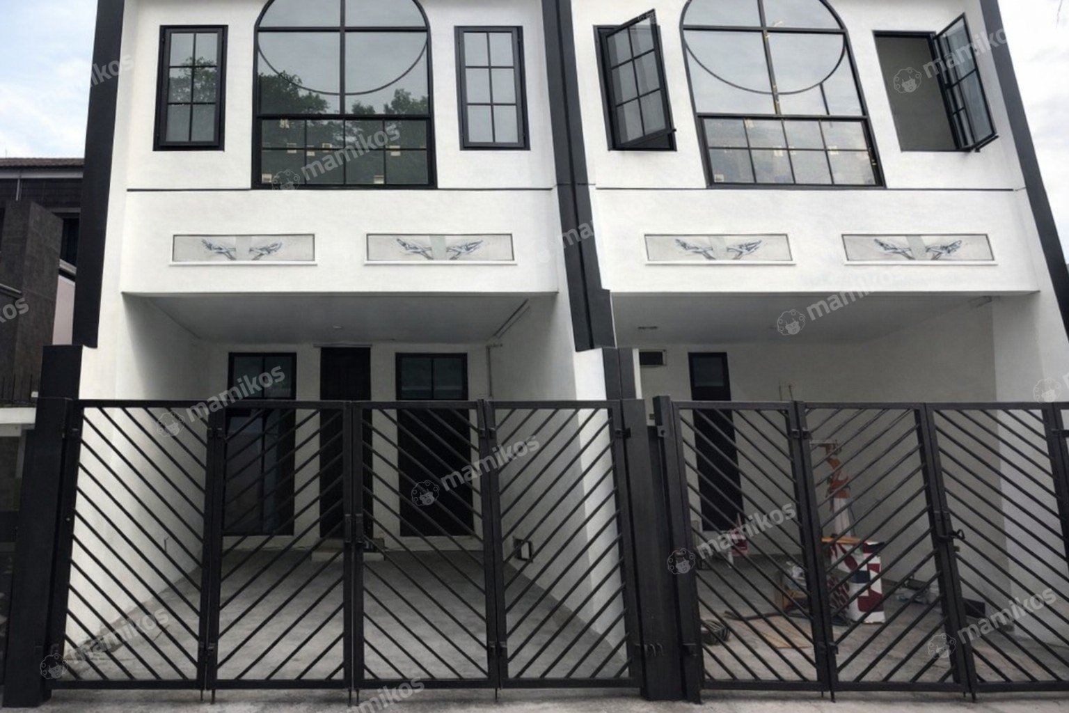 Rumah Sertifikat SHM 4 Kamar Tidur 4 Kamar Mandi Tanjung Duren Jakarta Barat