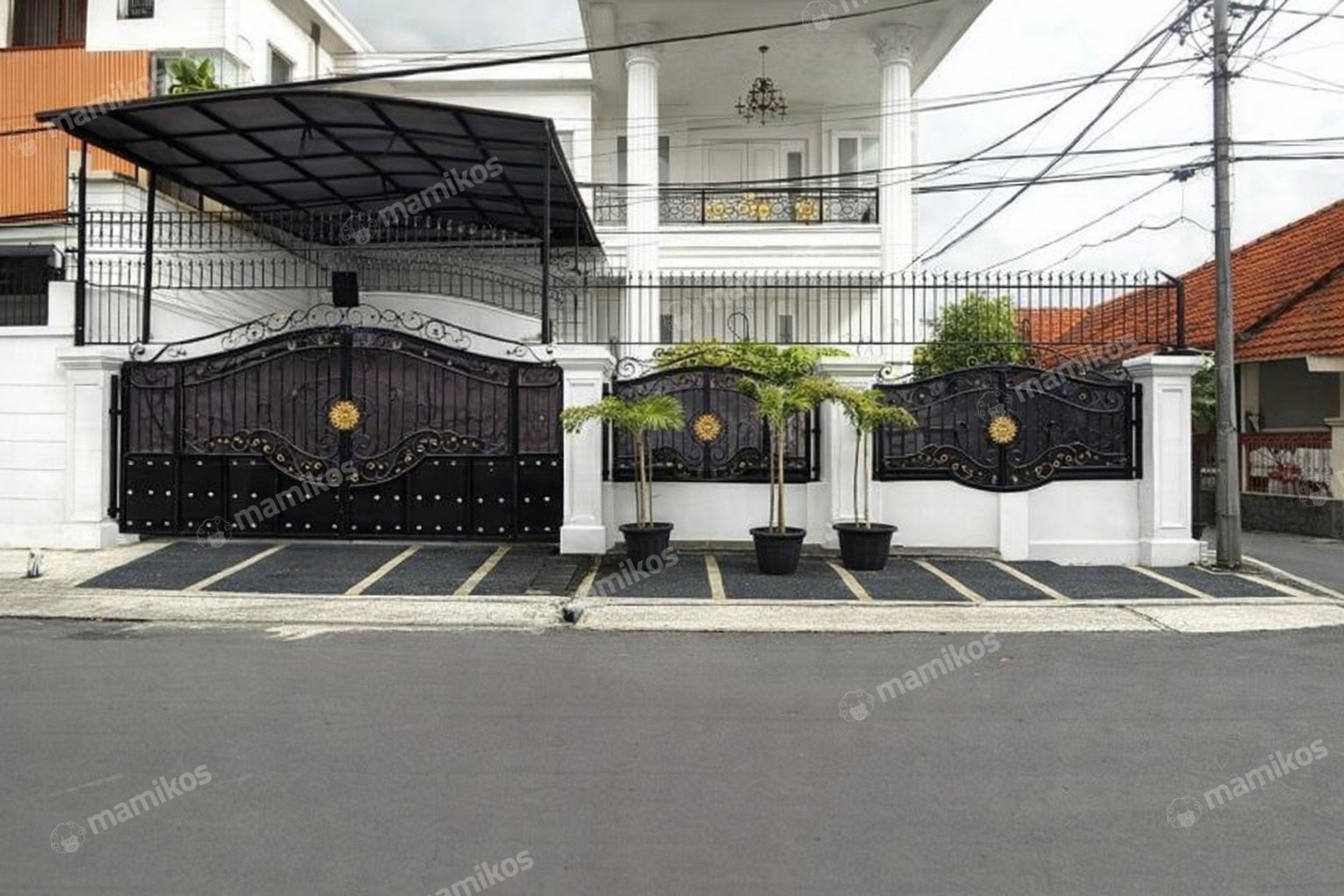 Rumah Sertifikat SHM 4 Kamar Tidur 6 Kamar Mandi Tebet Jakarta Selatan