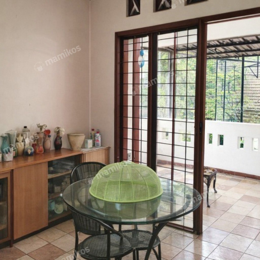 Rumah Sertifikat SHM 3 Kamar Tidur 2 Kamar Mandi Cilandak Jakarta Selatan - Photo 2