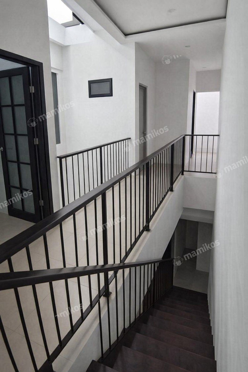 Rumah 3 Kamar Tidur 3 Kamar Mandi 3 Lantai Taman Ratu Jakarta Barat - Photo 3