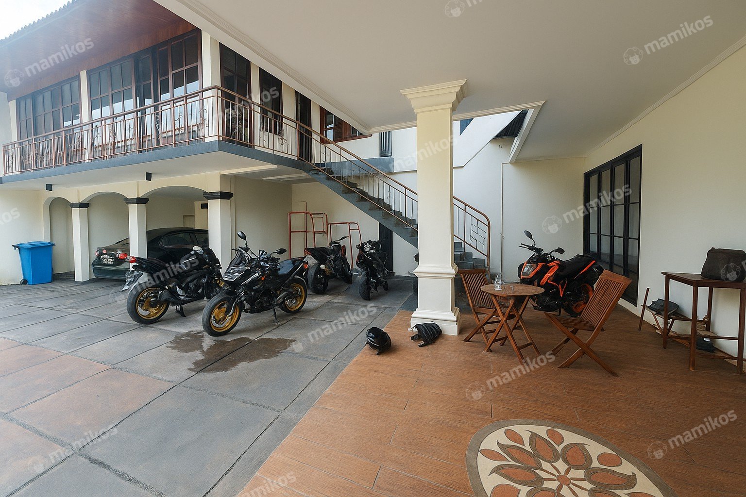 Rumah Sertifikat SHM 4 Kamar Tidur 4 Kamar Mandi Kramat Jati Jakarta Timur - Photo 4