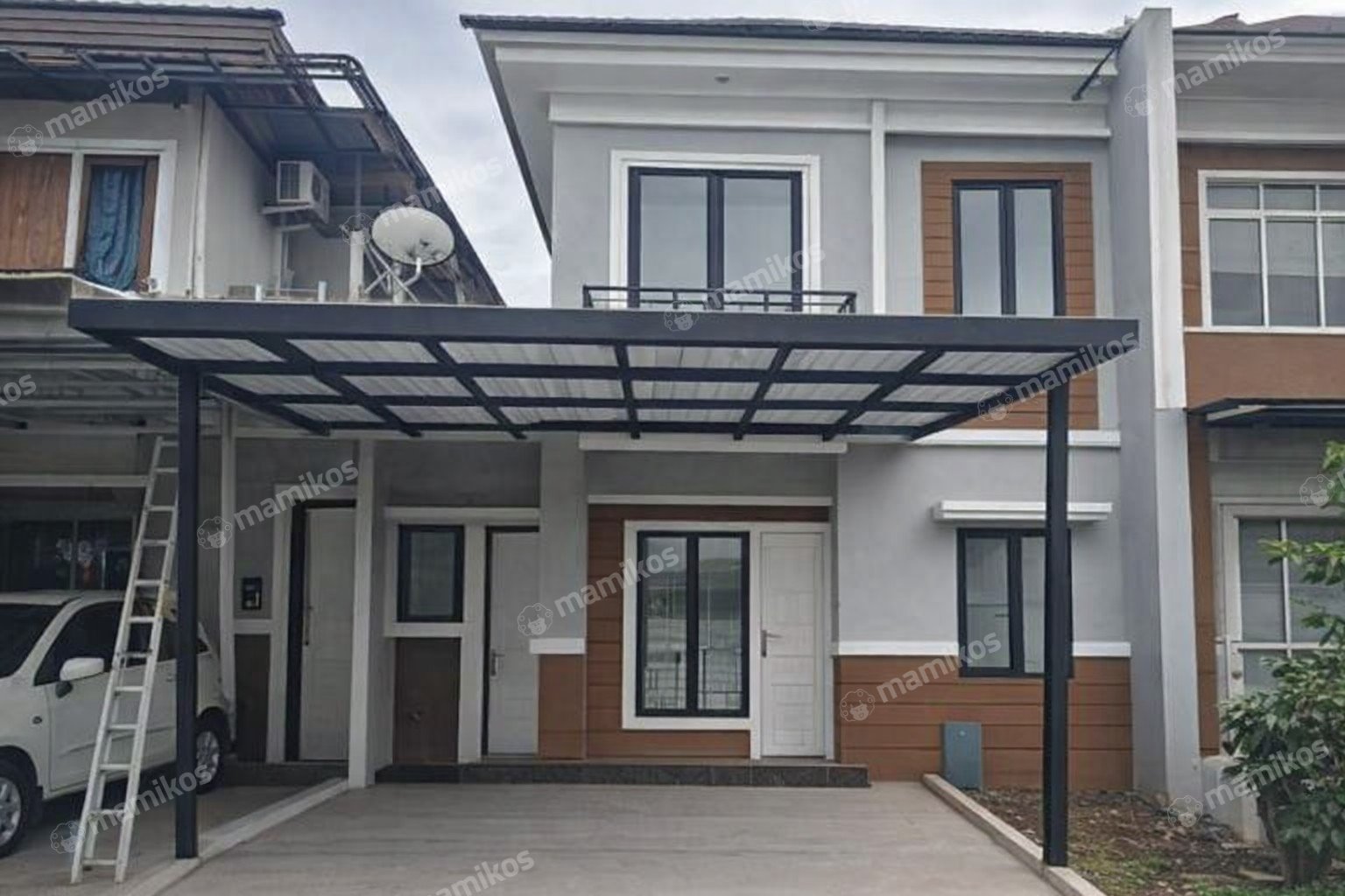 Rumah 3 Kamar Tidur 2 Kamar Mandi 2 Lantai Kota Wisata Jakarta Timur
