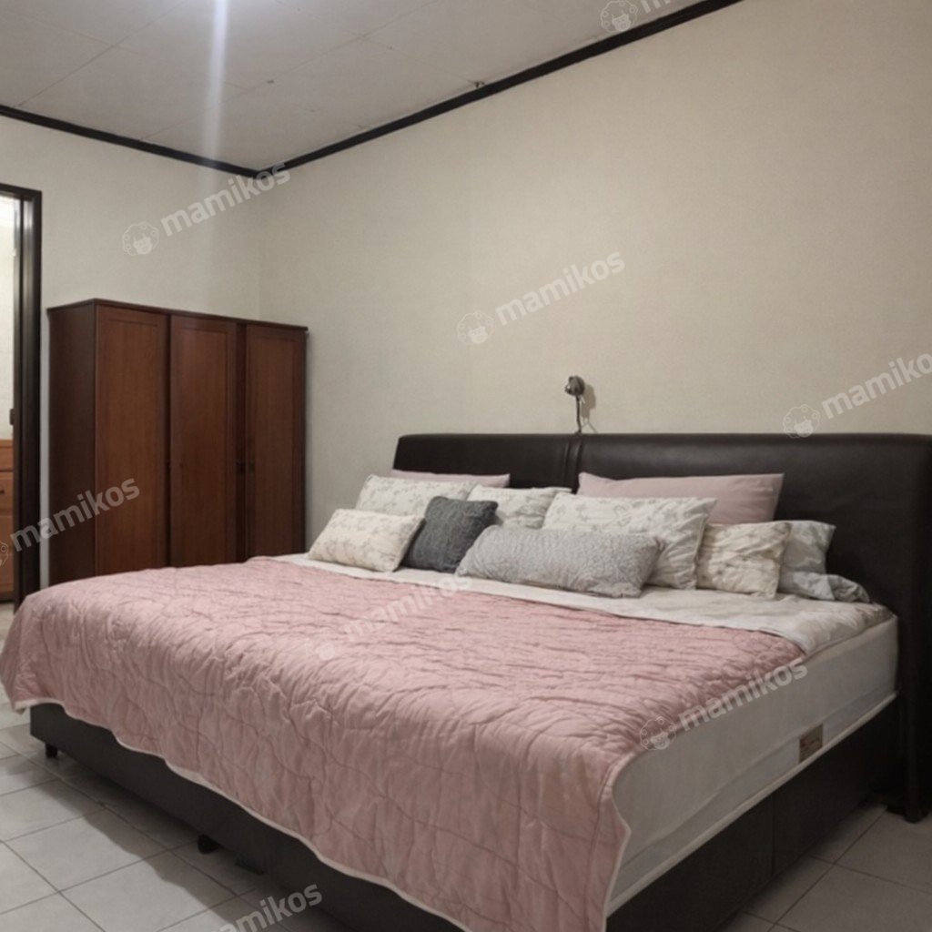 Rumah Sertifikat SHM 5 Kamar Tidur 4 Kamar Mandi Sunrise Garden Jakarta Barat - Photo 2