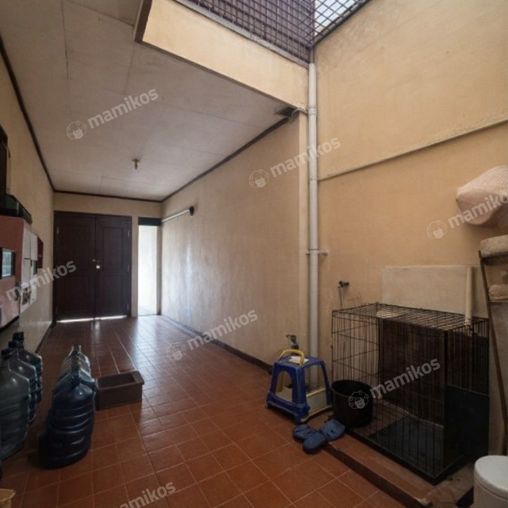 Rumah Sertifikat SHM 5 Kamar Tidur 4 Kamar Mandi Sunrise Garden Jakarta Barat - Photo 3
