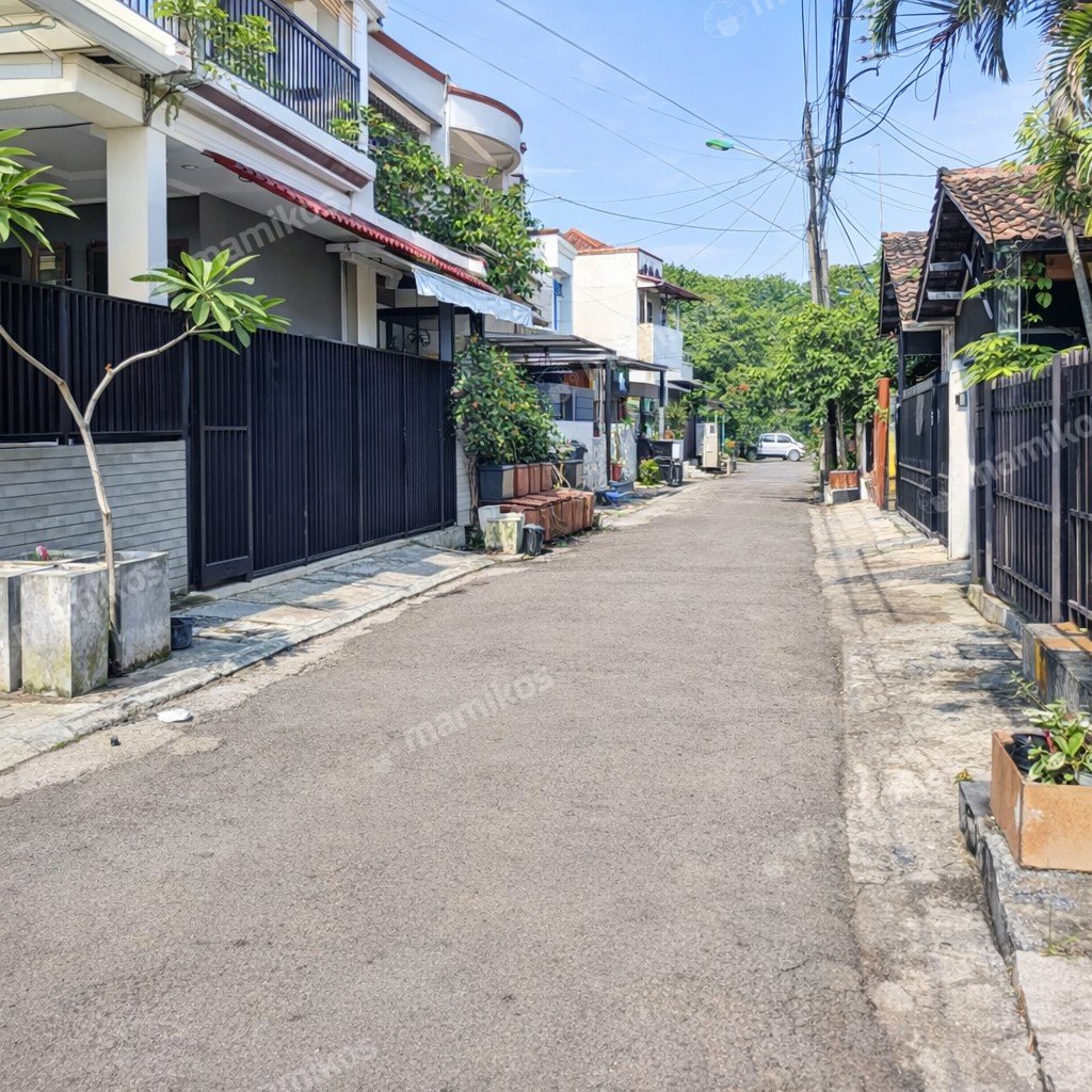 Rumah Sertifikat SHM 3 Kamar Tidur 3 Kamar Mandi Kayu Putih Jakarta Timur - Photo 2