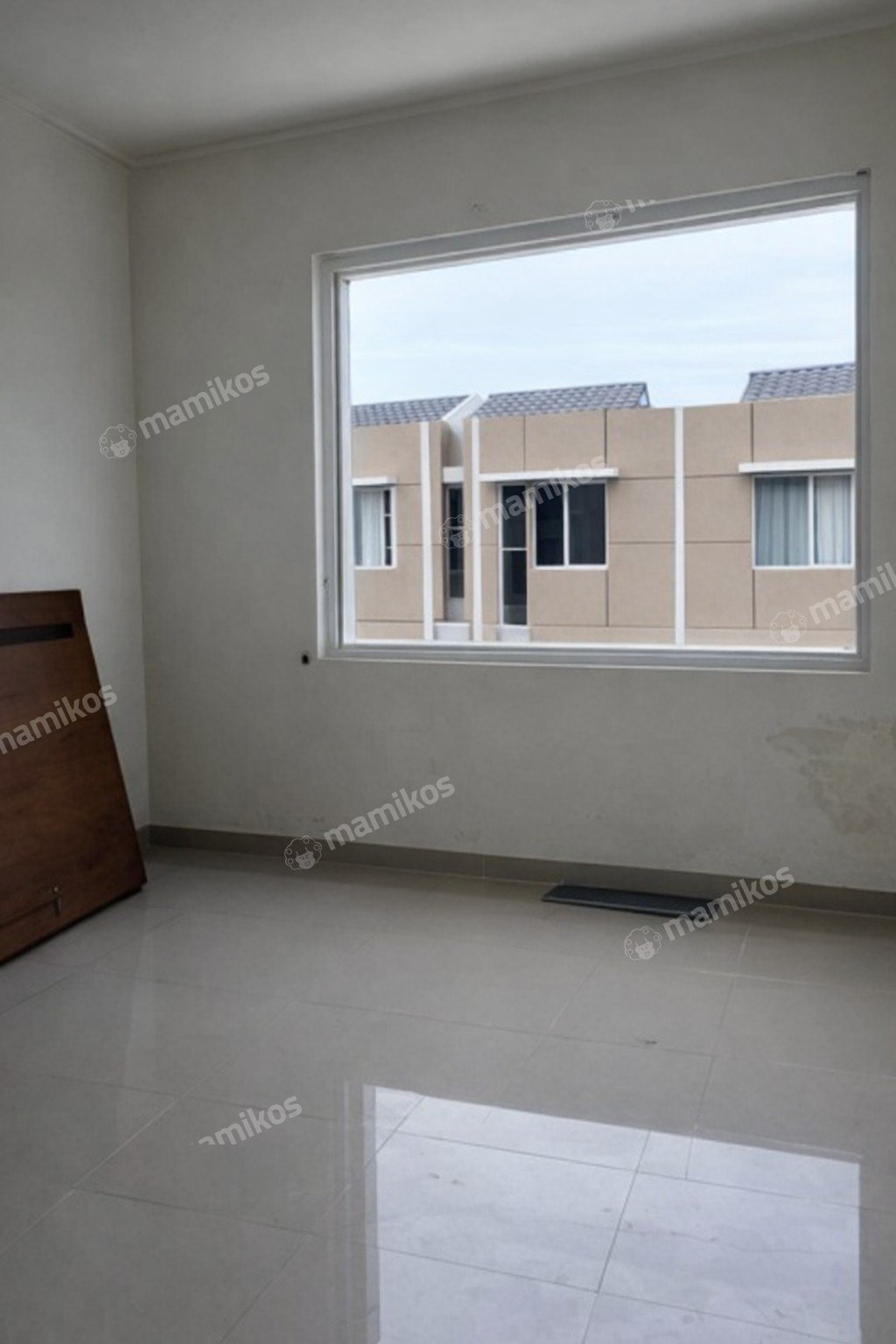 Rumah Sertifikat SHM 3 Kamar Tidur 2 Kamar Mandi Kelapa Gading Jakarta Utara - Photo 2