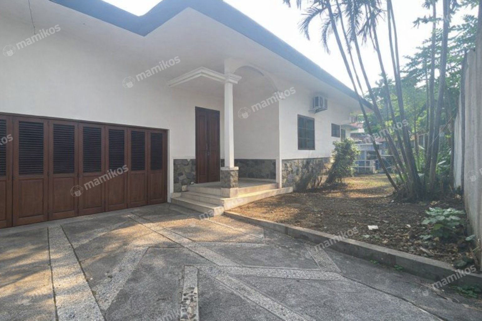 Rumah Sertifikat SHM 3 Kamar Tidur 3 Kamar Mandi Kemang Jakarta Selatan