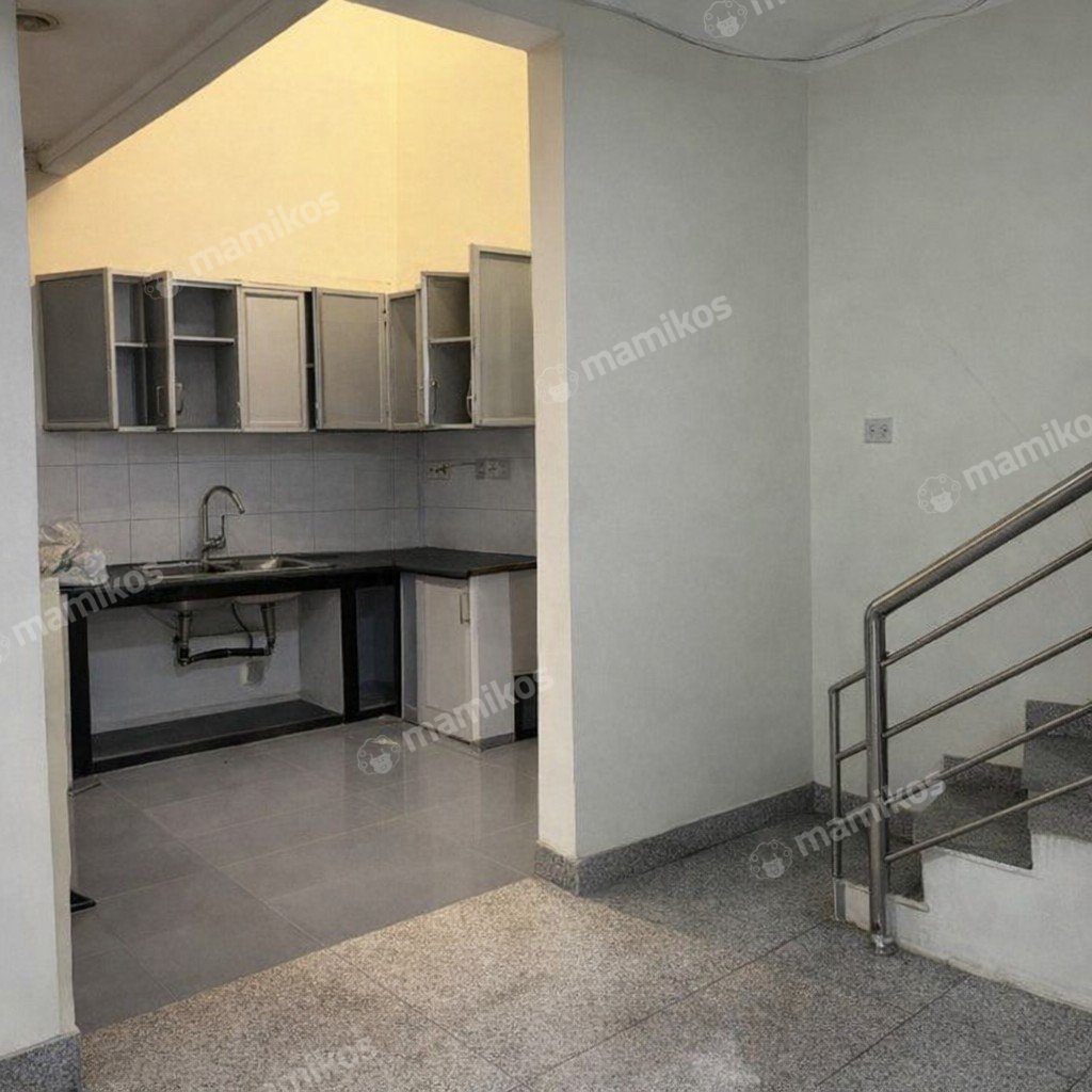 Rumah Sertifikat SHM 6 Kamar Tidur 4 Kamar Mandi Green Ville Jakarta Barat - Photo 3