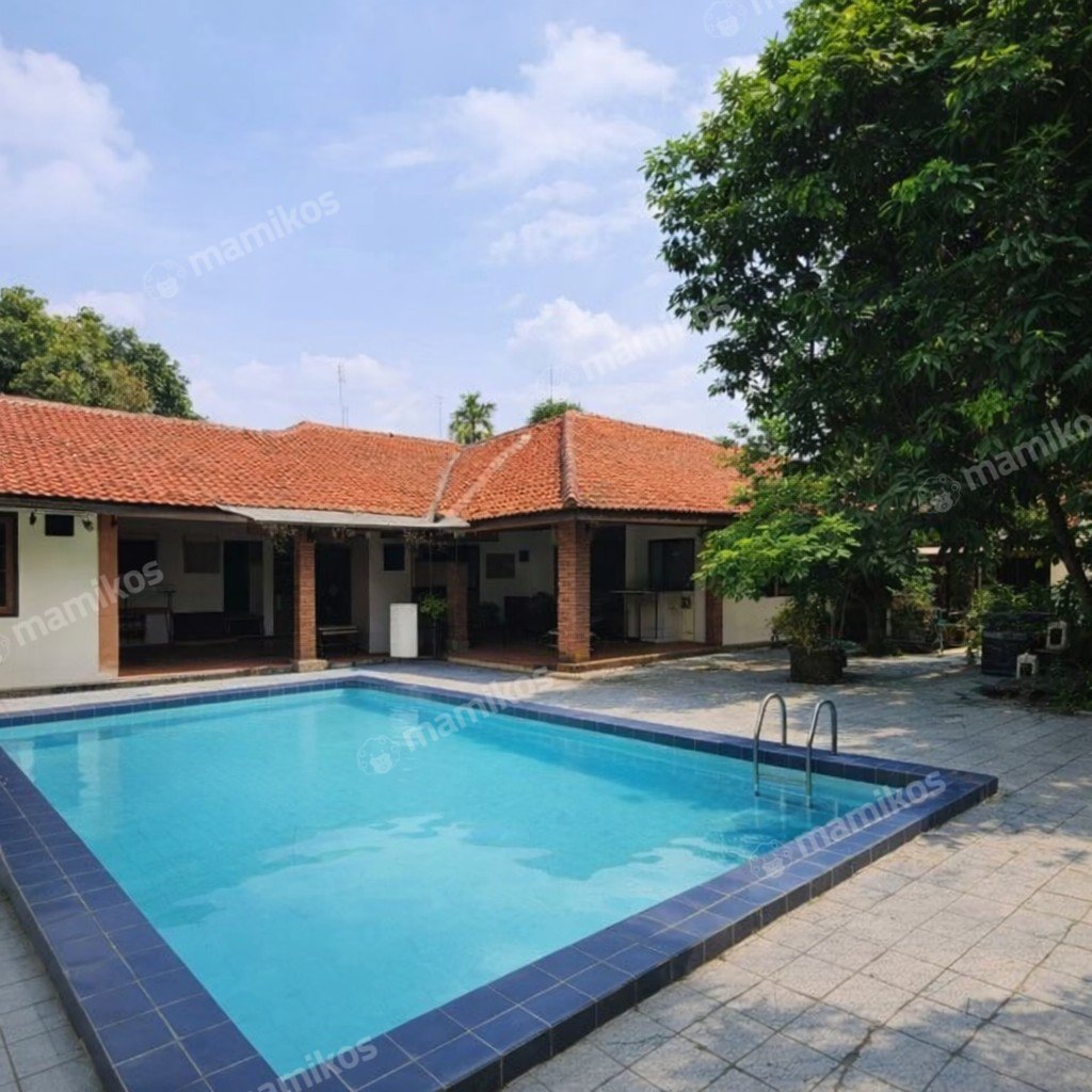 Rumah Sertifikat SHM 5 Kamar Tidur 4 Kamar Mandi Kemang Jakarta Selatan - Photo 5