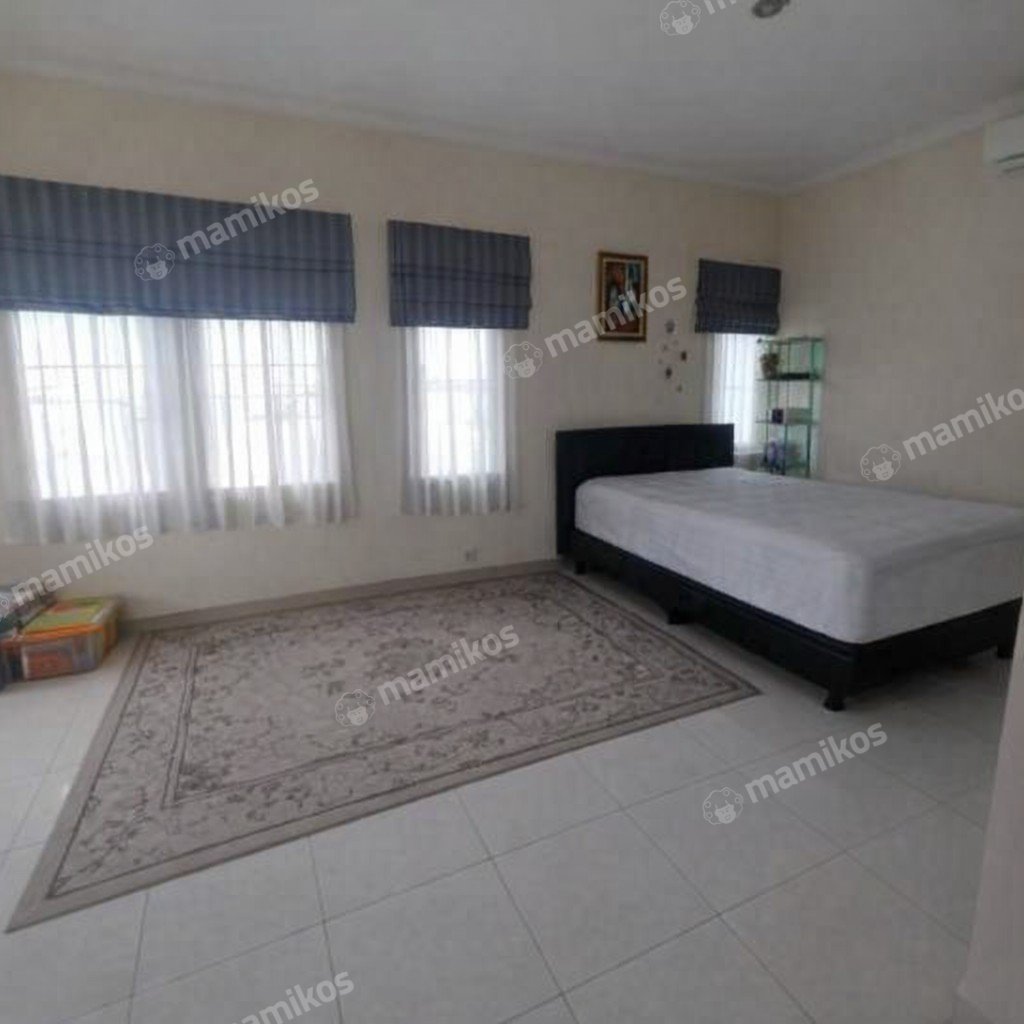 Rumah Sertifikat SHM 4 Kamar Tidur 4 Kamar Mandi Lebak Bulus Jakarta Selatan - Photo 4