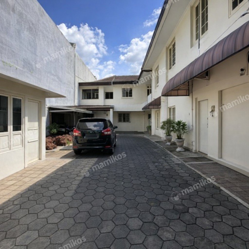 Rumah Sertifikat SHM 10 Kamar Tidur 6 Kamar Mandi Kebayoran Baru Jakarta Selatan - Photo 2