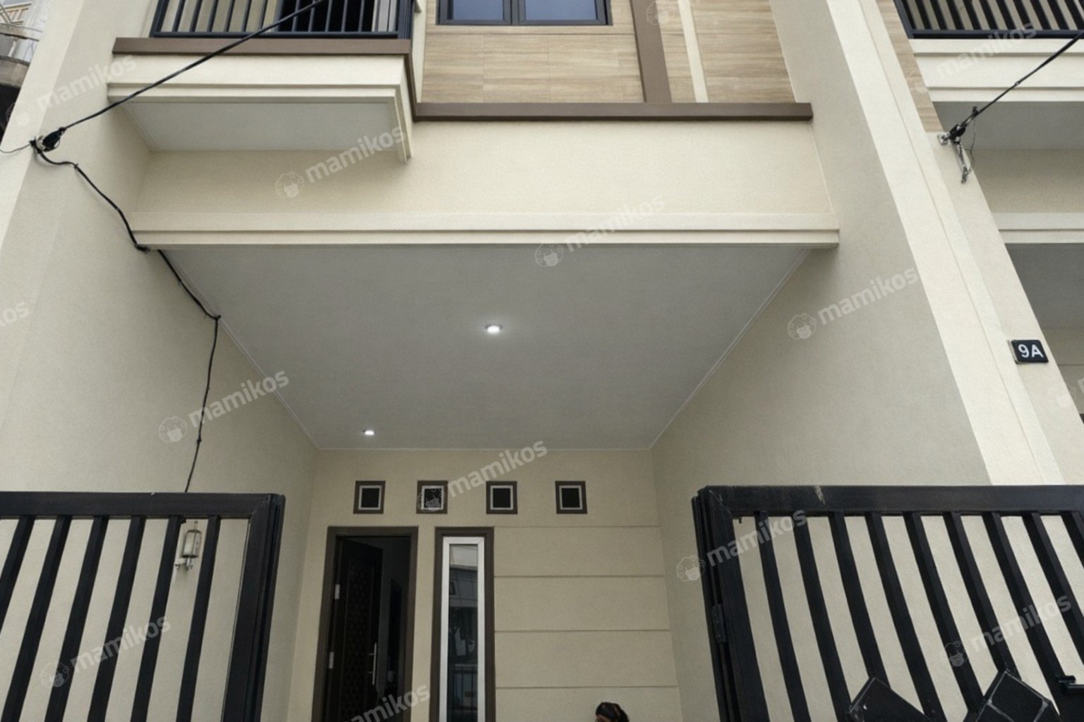 Rumah 4KT 3KM Tanjung Duren Jakarta Barat