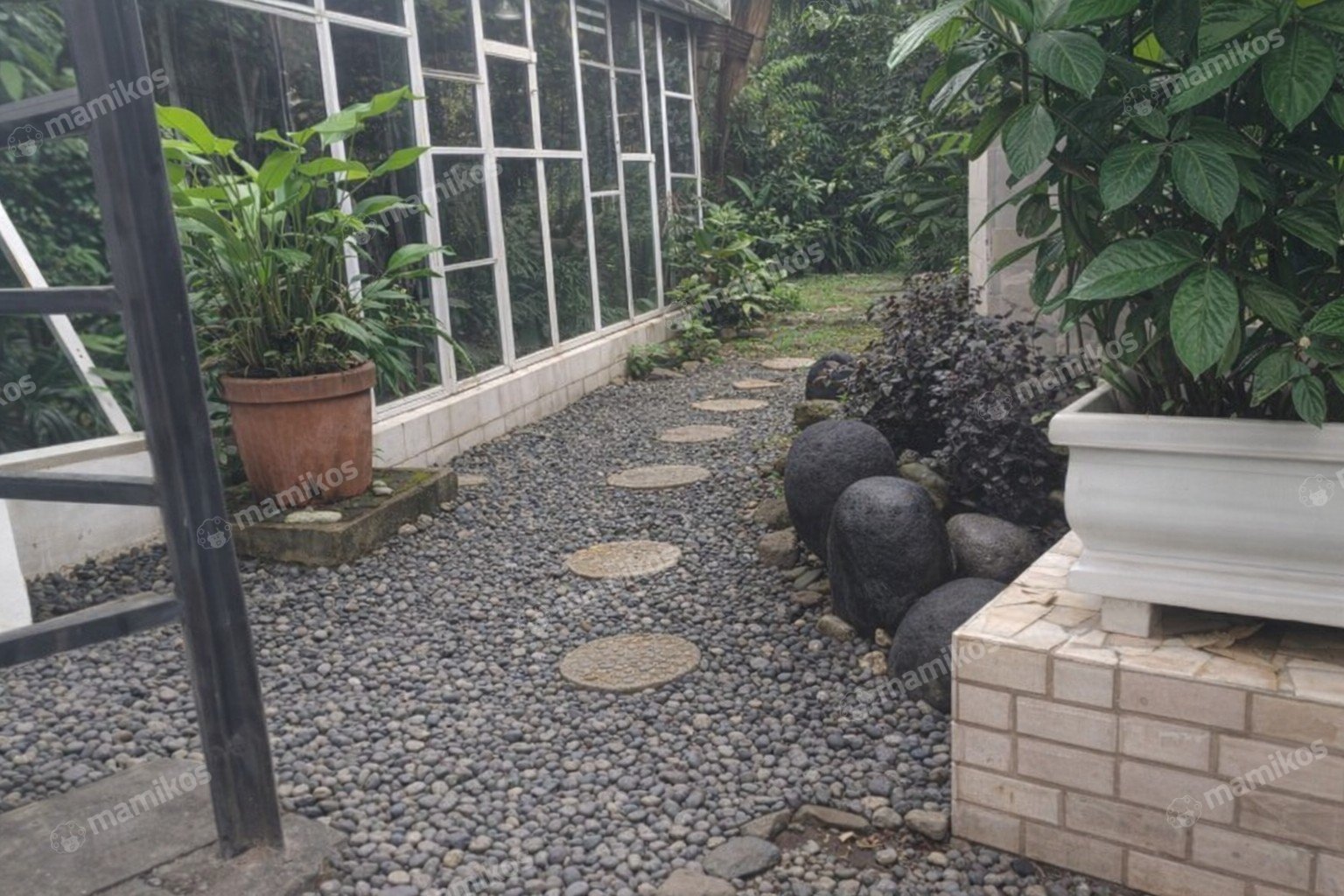 Rumah Sertifikat SHM 6 Kamar Tidur 4 Kamar Mandi Cibubur Jakarta Timur - Photo 4