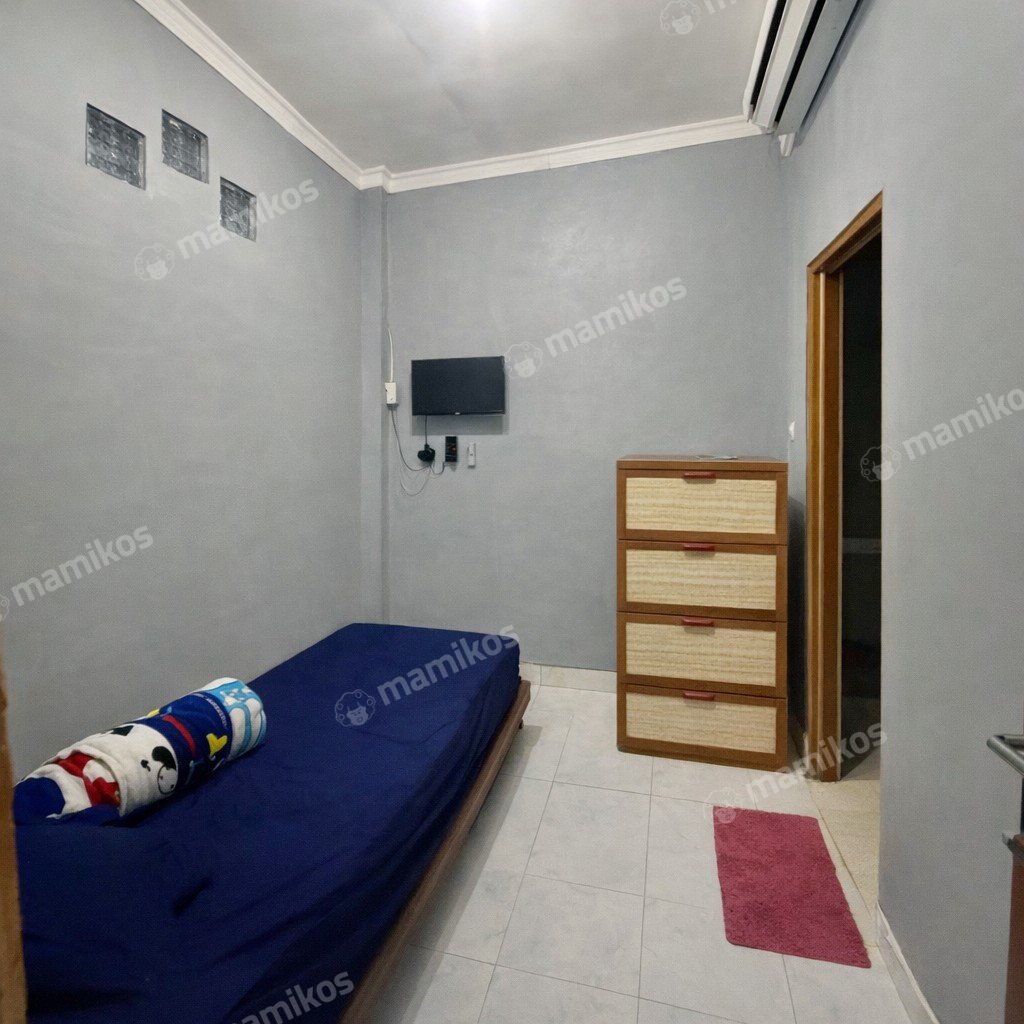 Rumah Sertifikat SHM 22 Kamar Tidur 20 Kamar Mandi Duren Sawit Jakarta Timur - Photo 3