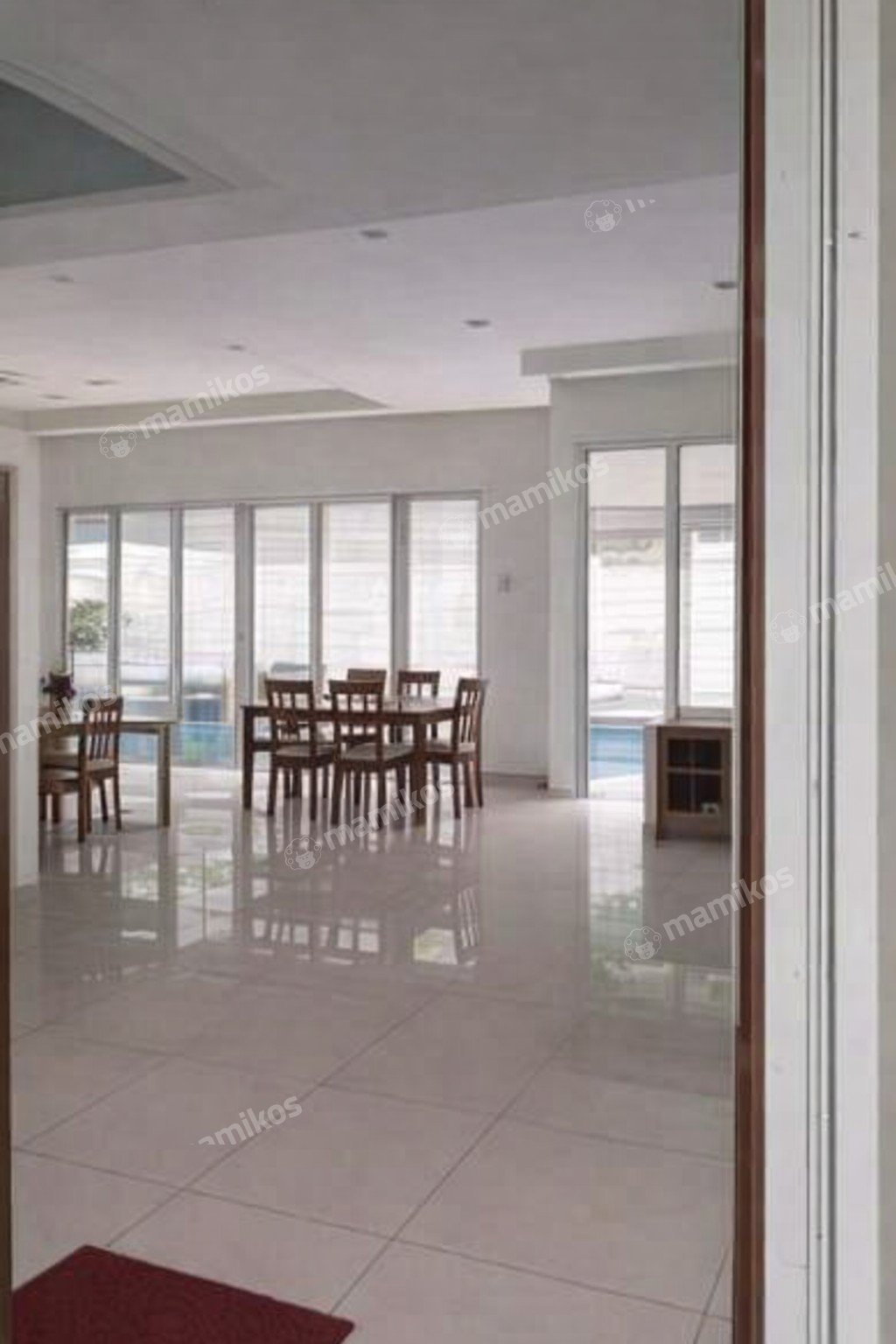 Rumah Sertifikat SHM 5 Kamar Tidur 4 Kamar Mandi Kemang Jakarta Selatan - Photo 2