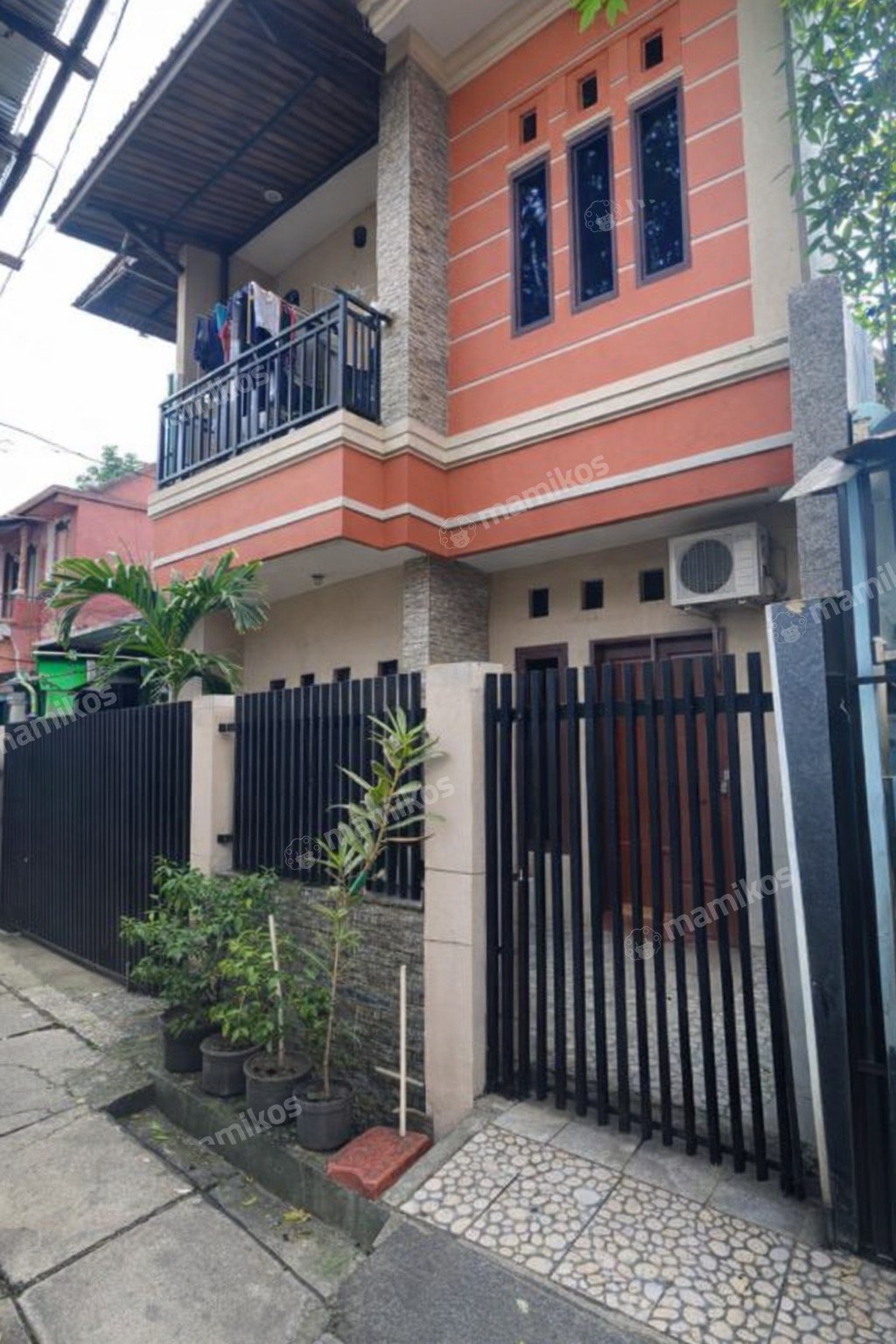 Rumah Sertifikat SHM 4 Kamar Tidur 3 Kamar Mandi Kembangan Jakarta Barat - Photo 2