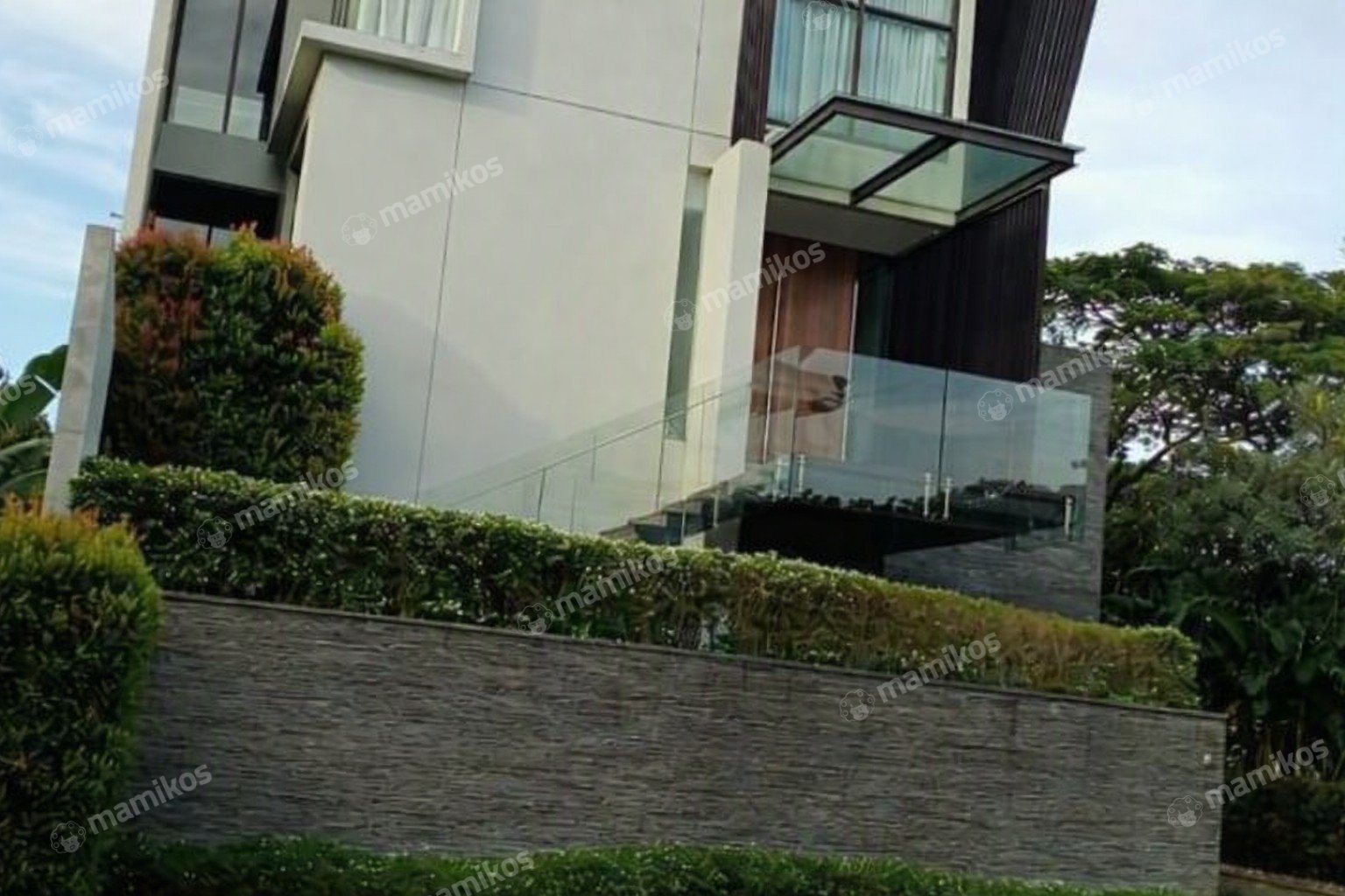 Rumah Sertifikat SHM 4 Kamar Tidur 4 Kamar Mandi Ancol Jakarta Utara