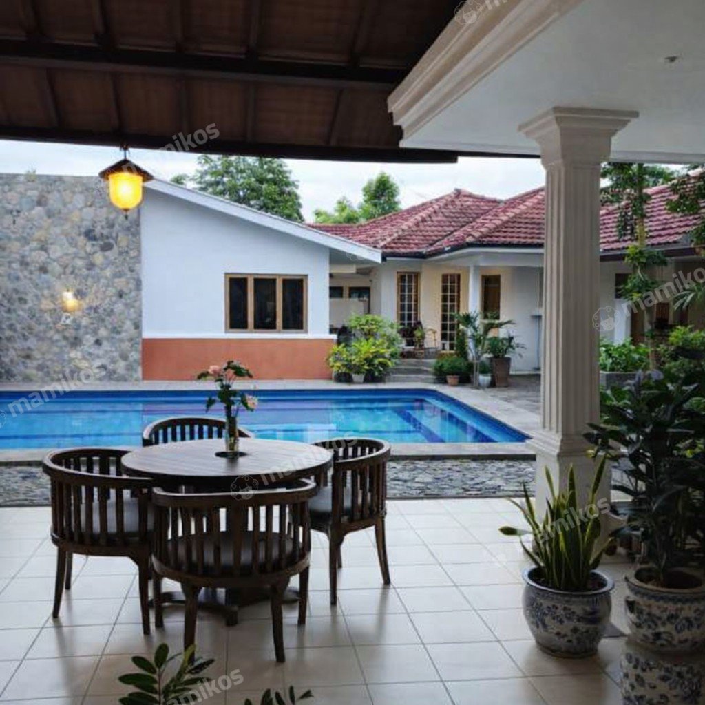 Rumah Sertifikat SHM 11 Kamar Tidur 10 Kamar Mandi Kemang Jakarta Selatan - Photo 2