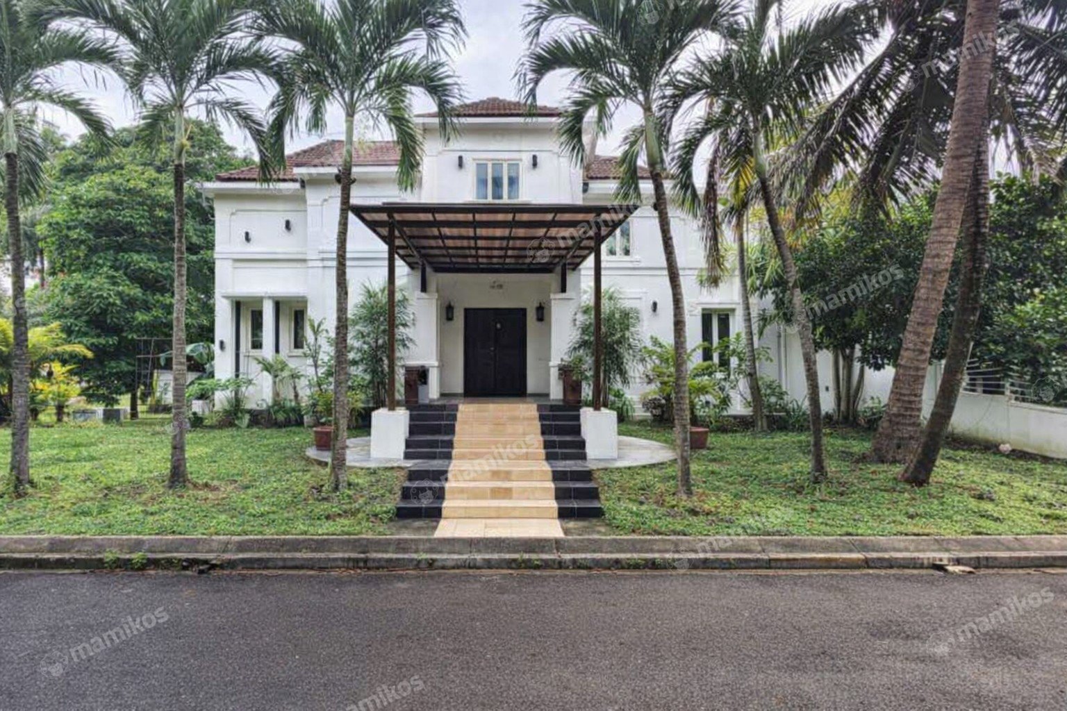 Rumah Sertifikat SHM 7 Kamar Tidur 5 Kamar Mandi Graha Bintaro Jakarta Selatan - Photo 2