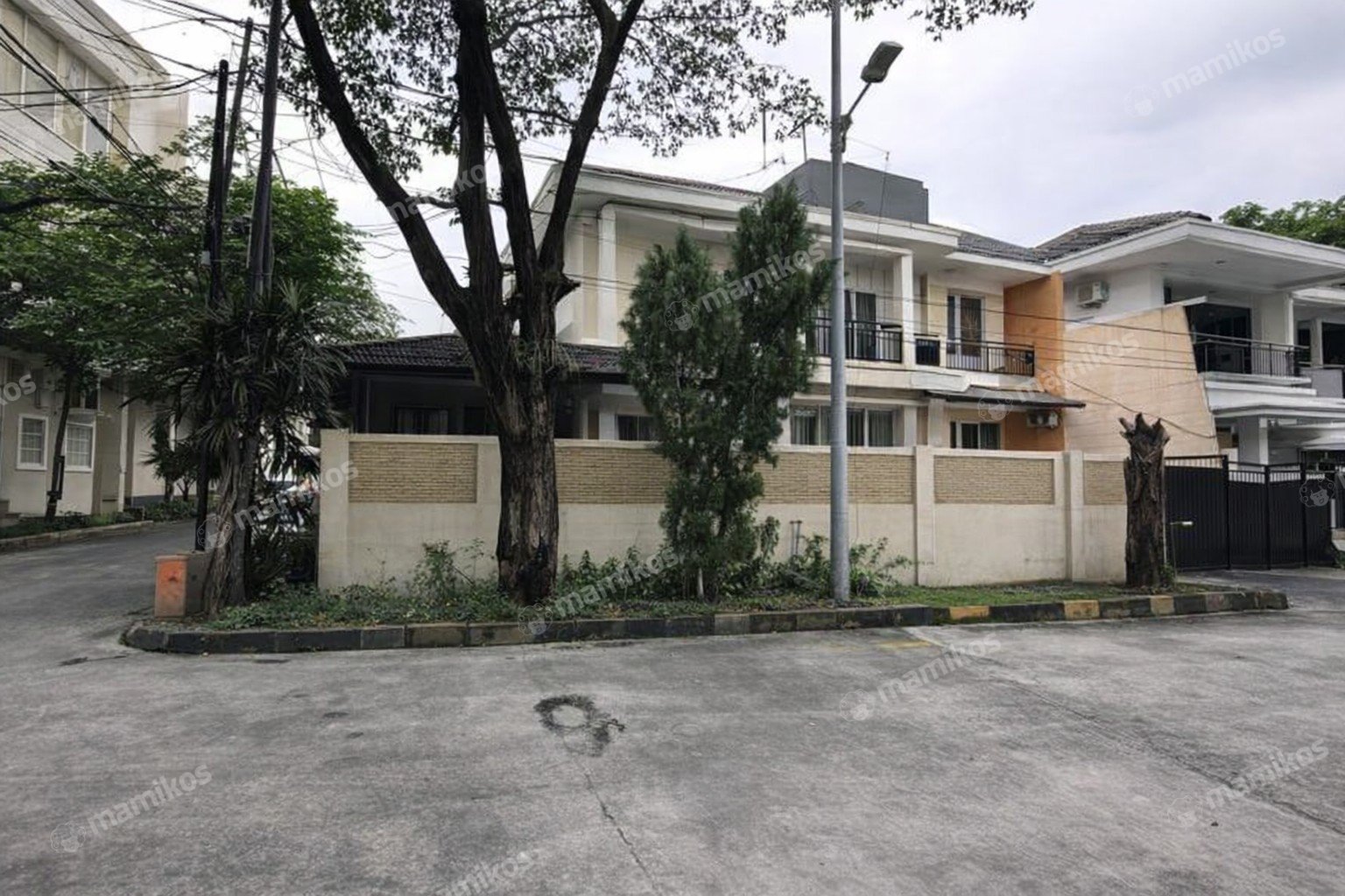 Rumah Sertifikat SHM 3 Kamar Tidur 2 Kamar Mandi Sunter Jakarta Utara