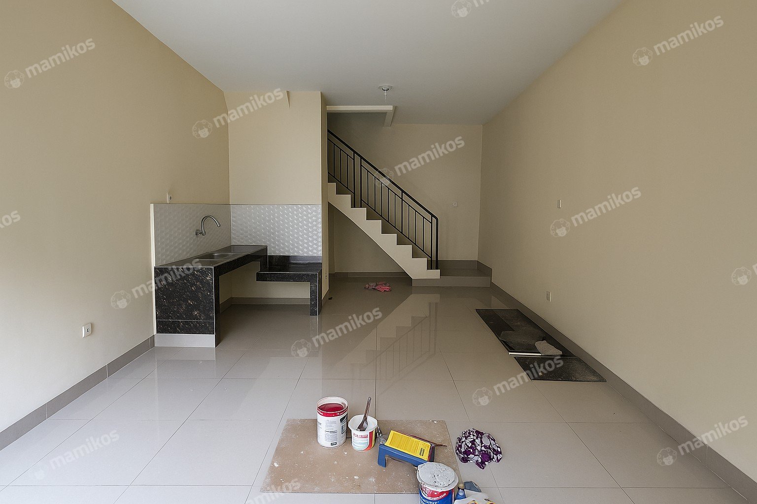 Rumah Sertifikat SHM 3 Kamar Tidur 3 Kamar Mandi Jelambar Jakarta Barat