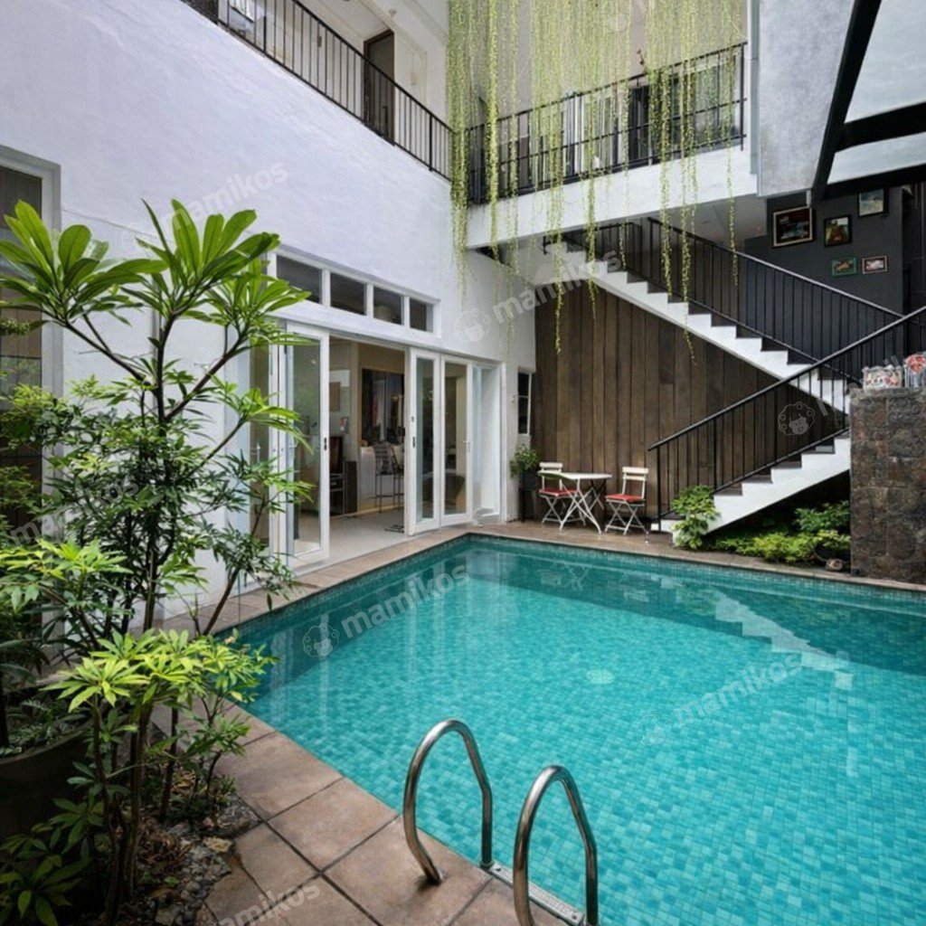Rumah Sertifikat SHM 4 Kamar Tidur 4 Kamar Mandi Kemang Jakarta Selatan - Photo 2