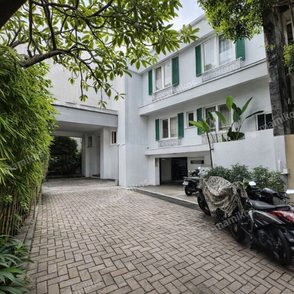 Rumah Sertifikat SHM 4 Kamar Tidur 4 Kamar Mandi Kemang Jakarta Selatan - Photo 5