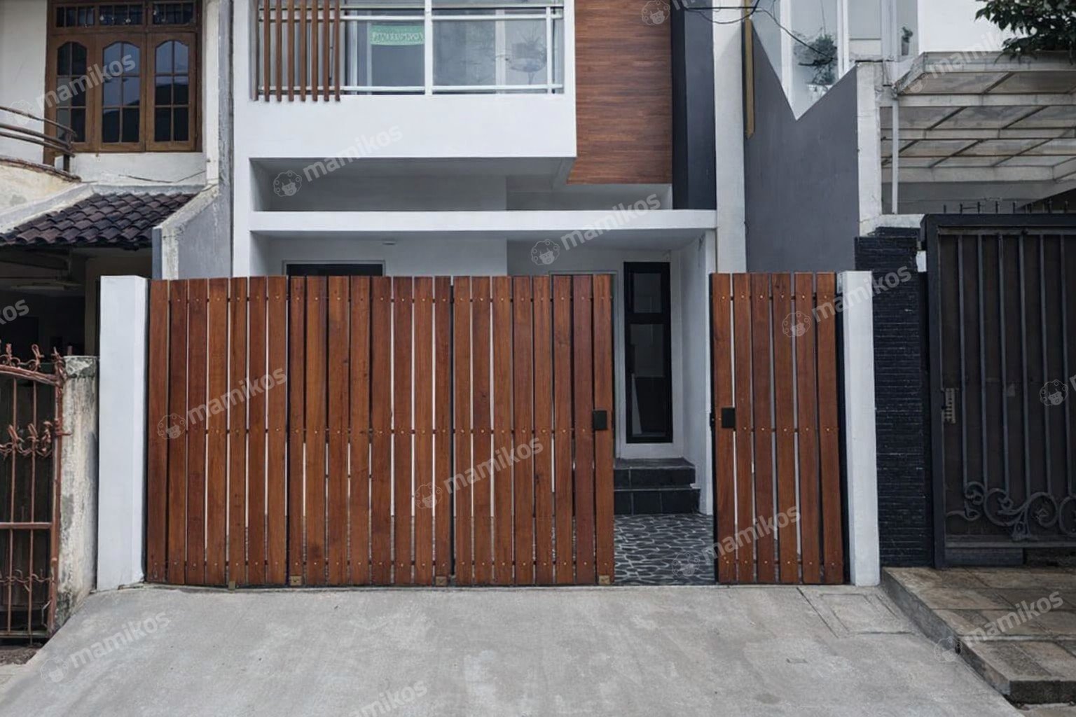 Rumah Sertifikat SHM 3 Kamar Tidur 3 Kamar Mandi Pondok Kelapa Jakarta Timur