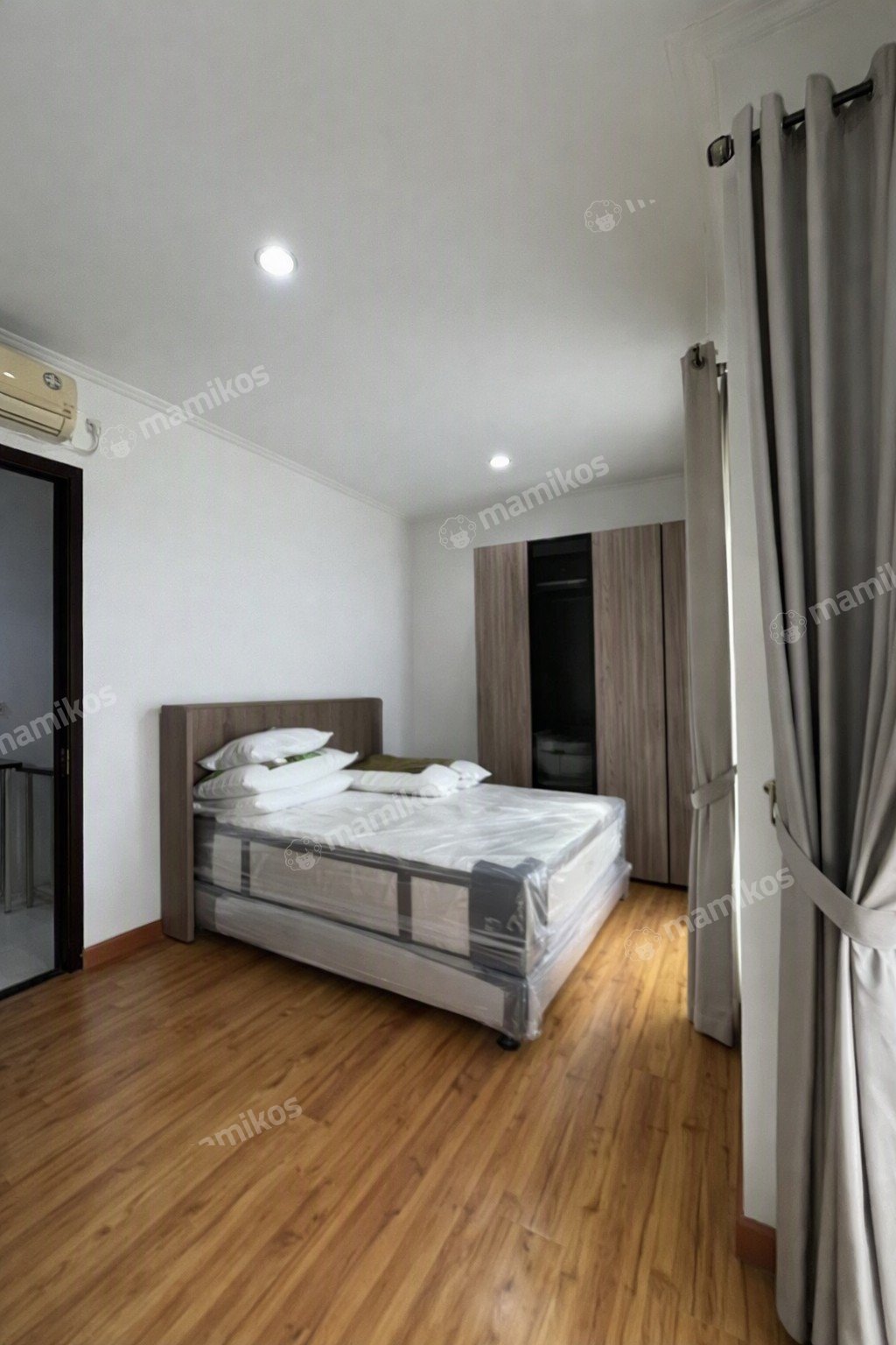 Rumah Sertifikat PPJB 3 Kamar Tidur 3 Kamar Mandi Golf Island Jakarta Utara - Photo 4