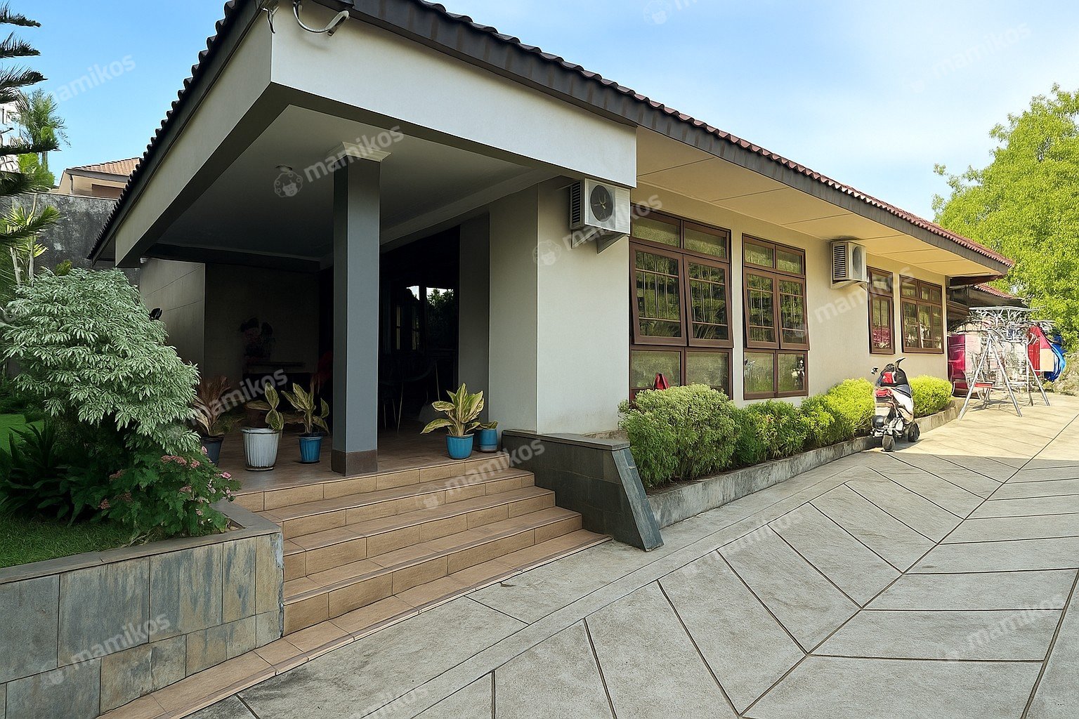 Rumah Sertifikat SHM 4 Kamar Tidur 4 Kamar Mandi Cilandak Jakarta Selatan