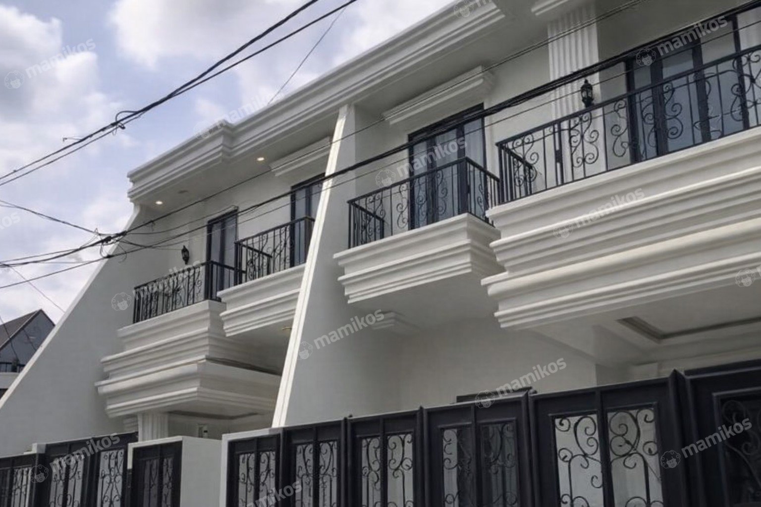 Rumah Baru Sertifikat SHM 5 Kamar Tidur Duren Sawit Jakarta Timur